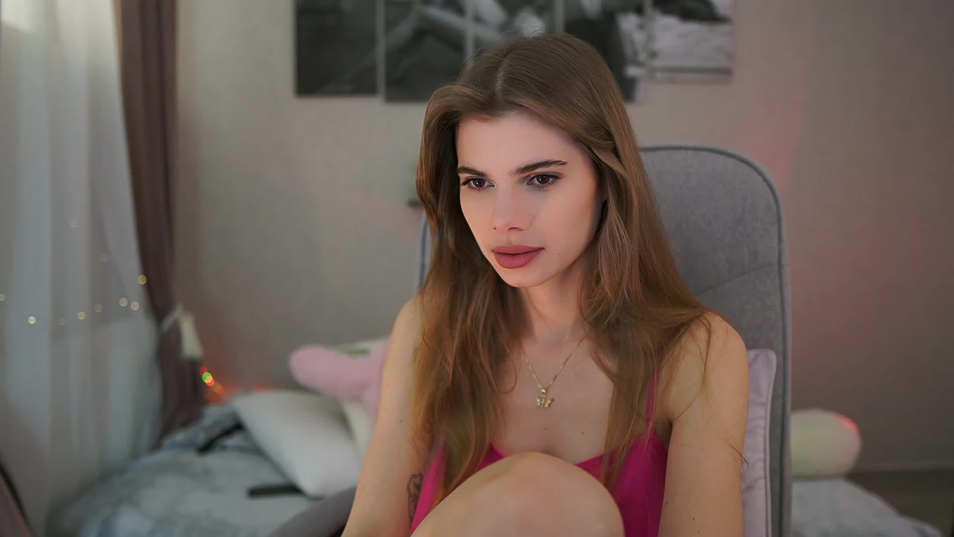 Gallery image thumbnail from RileyReid_18's myfreecams stream on, 02/07/2024, 19:04 image 1 of 20