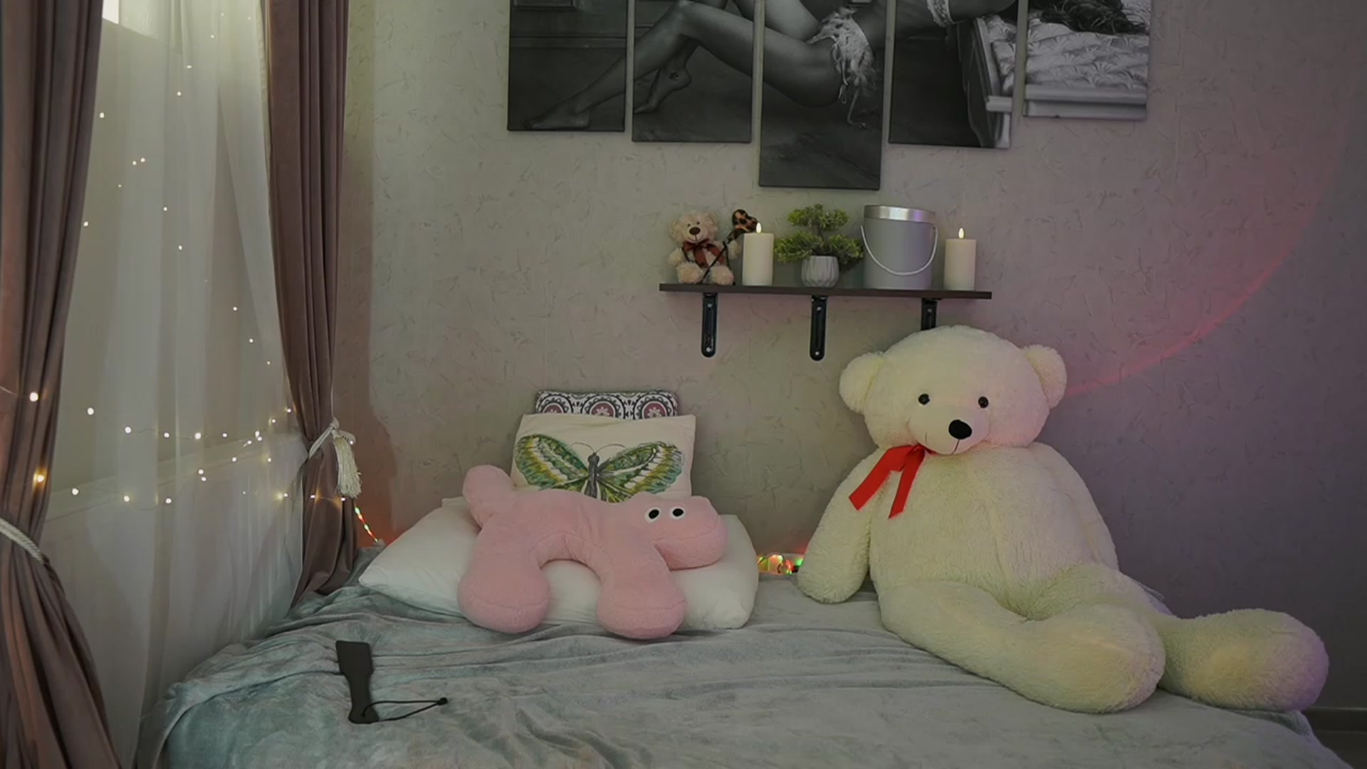 Gallery image thumbnail from RileyReid_18's myfreecams stream on, 02/16/2024, 15:42 image 17 of 20