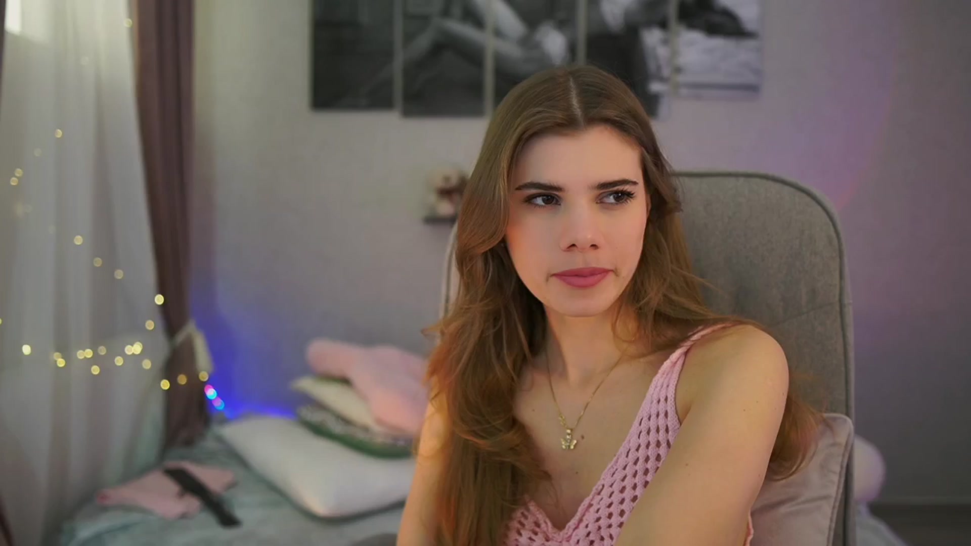 Gallery image thumbnail from RileyReid_18's myfreecams stream on, 02/17/2024, 13:19 image 1 of 20