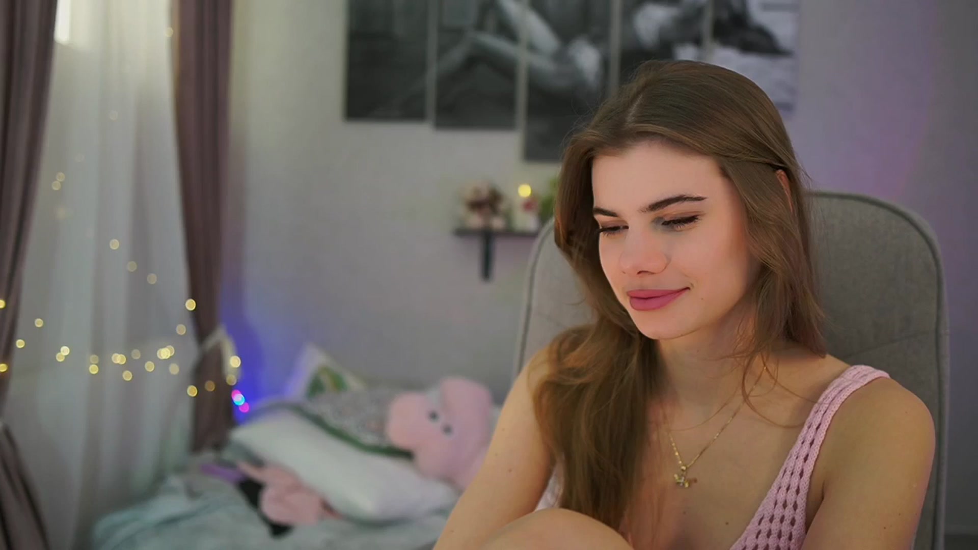 Gallery image thumbnail from RileyReid_18's myfreecams stream on, 02/17/2024, 17:02 image 18 of 20