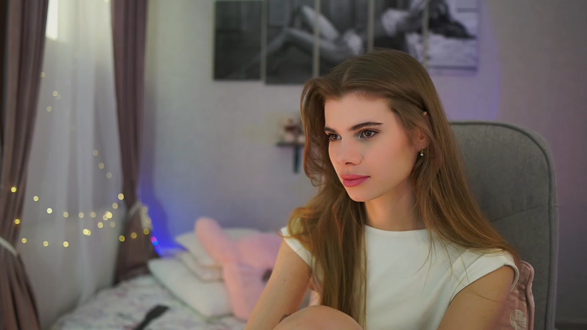 Gallery image thumbnail from RileyReid_18's myfreecams stream on, 02/21/2024, 14:52 image 20 of 20