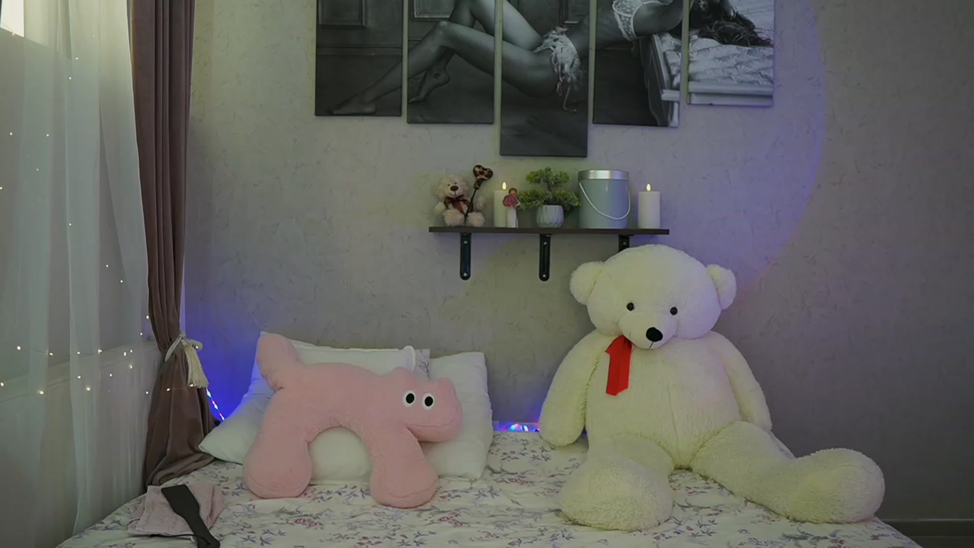 Gallery image thumbnail from RileyReid_18's myfreecams stream on, 02/23/2024, 15:15 image 1 of 20