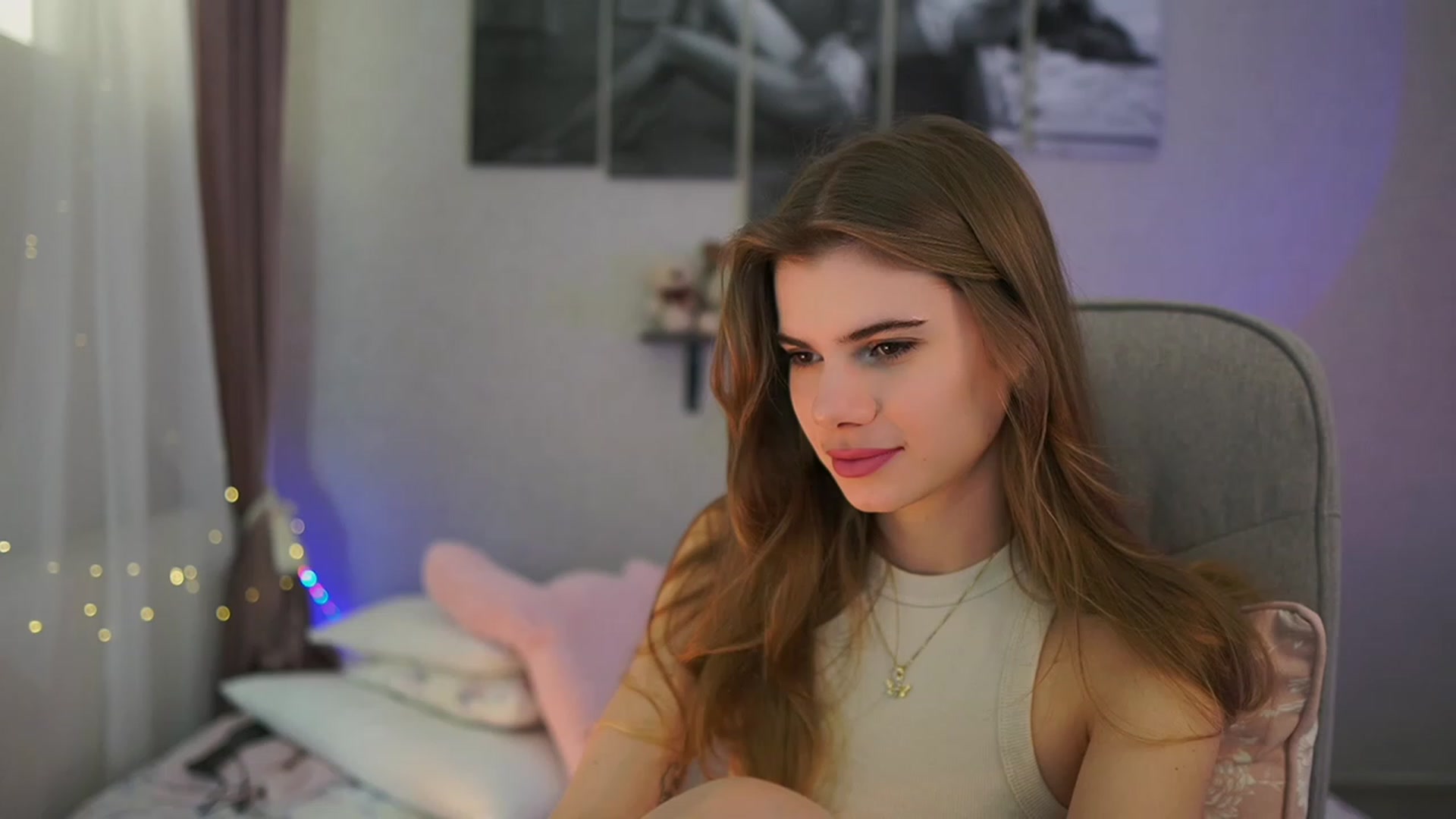 Gallery image thumbnail from RileyReid_18's myfreecams stream on, 02/27/2024, 14:51 image 20 of 20
