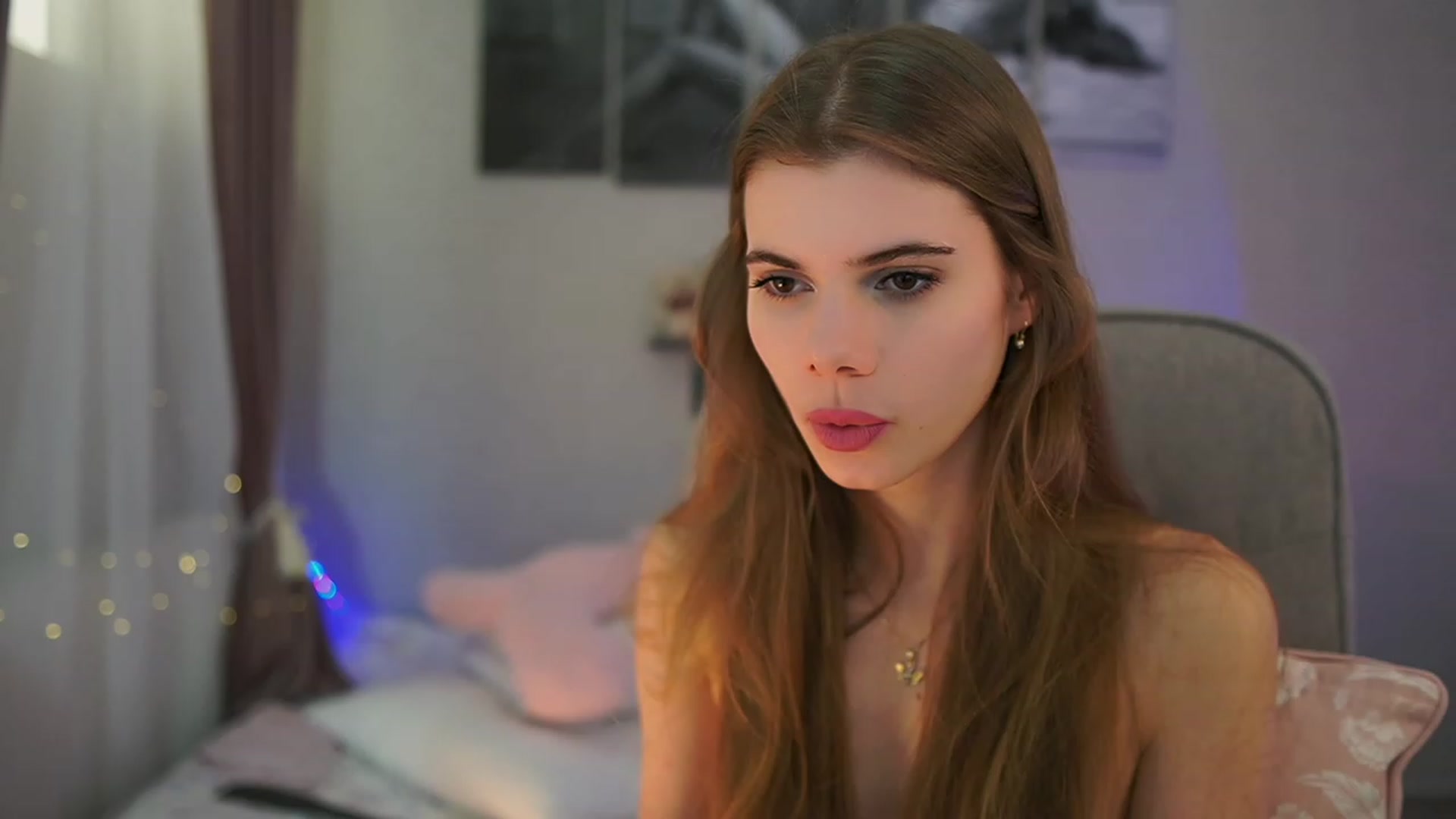 Gallery image thumbnail from RileyReid_18's myfreecams stream on, 03/02/2024, 17:56 image 19 of 20