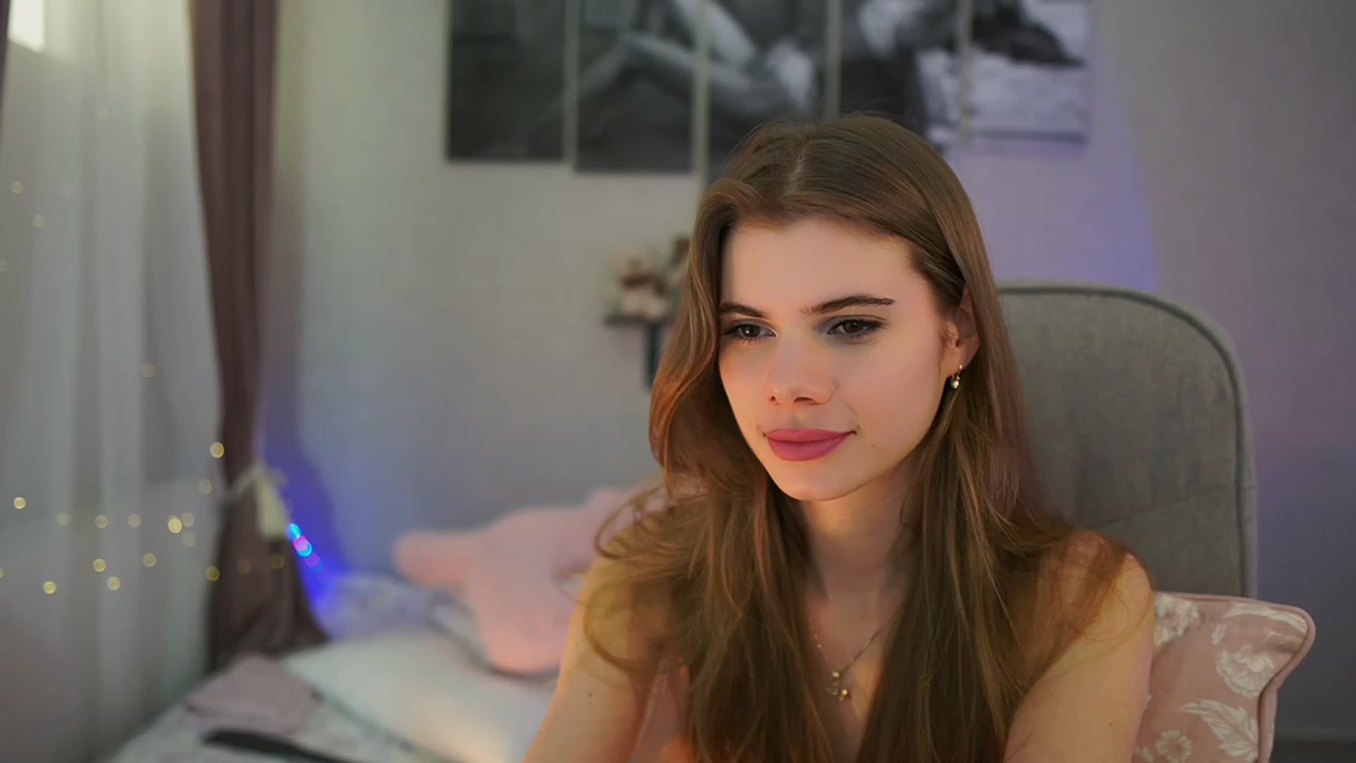 Gallery image thumbnail from RileyReid_18's myfreecams stream on, 03/02/2024, 17:56 image 12 of 20