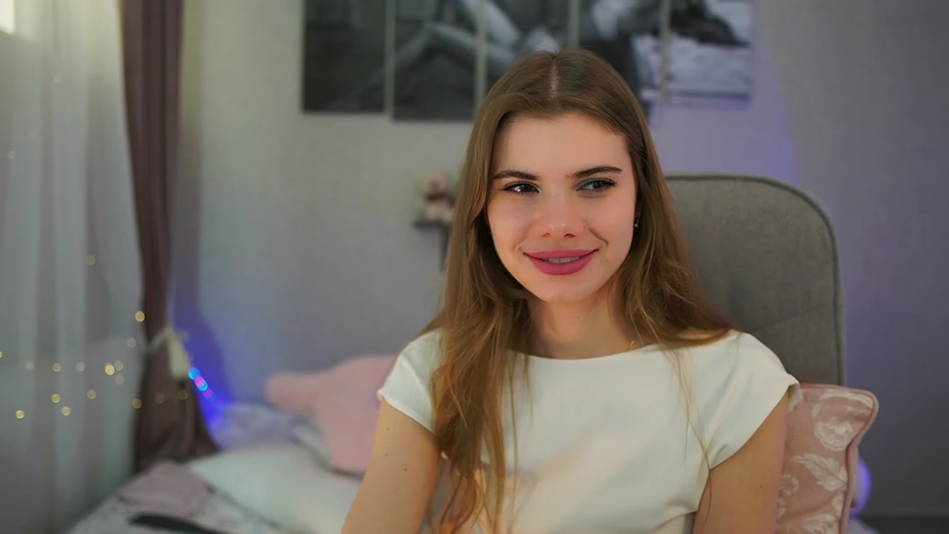 Gallery image thumbnail from RileyReid_18's myfreecams stream on, 03/02/2024, 19:01 image 13 of 20