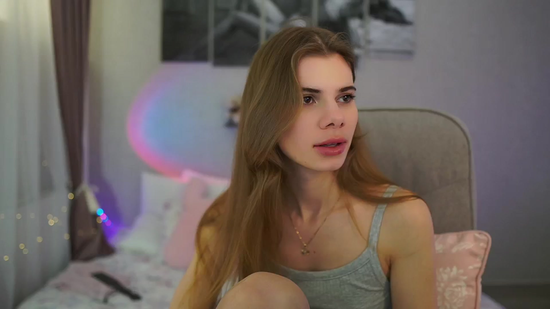 Gallery image thumbnail from RileyReid_18's myfreecams stream on, 03/09/2024, 14:28 image 6 of 20