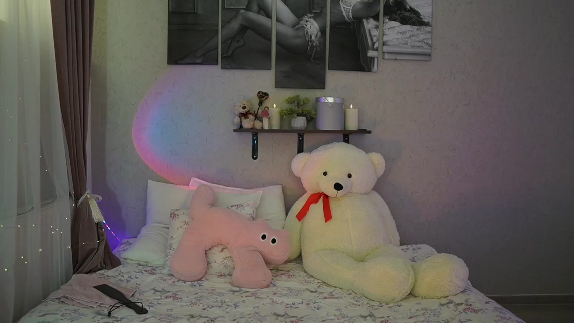 Gallery image thumbnail from RileyReid_18's myfreecams stream on, 03/09/2024, 14:28 image 2 of 20