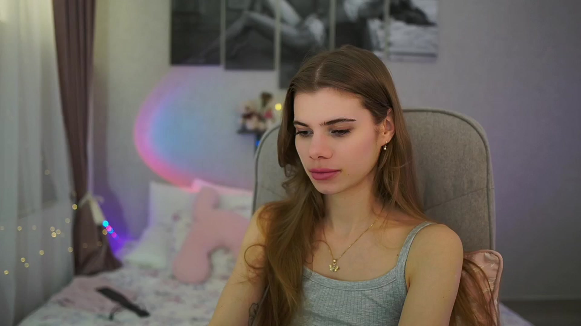Gallery image thumbnail from RileyReid_18's myfreecams stream on, 03/09/2024, 14:28 image 11 of 20