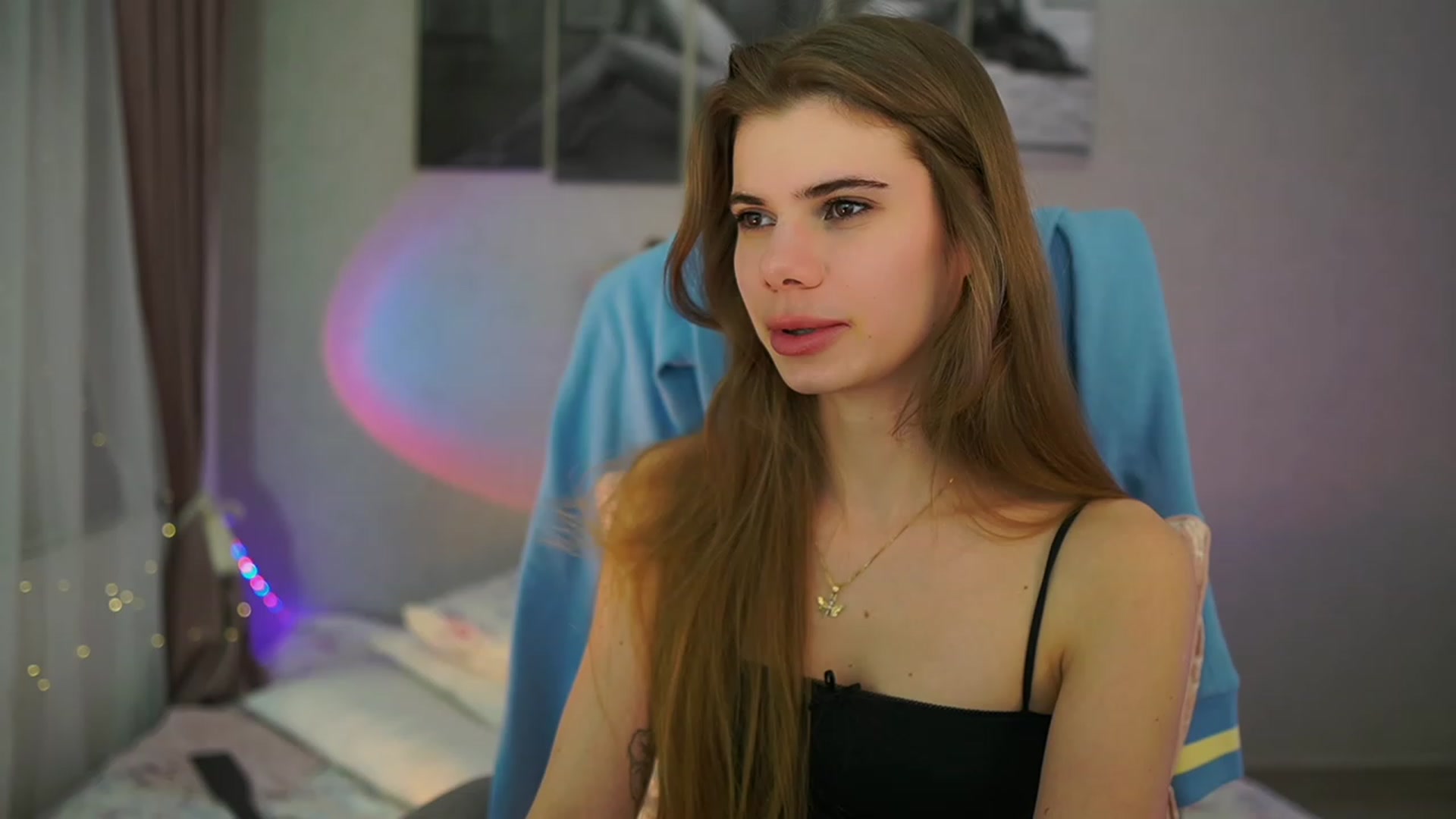 Gallery image thumbnail from RileyReid_18's myfreecams stream on, 03/09/2024, 18:08 image 1 of 20