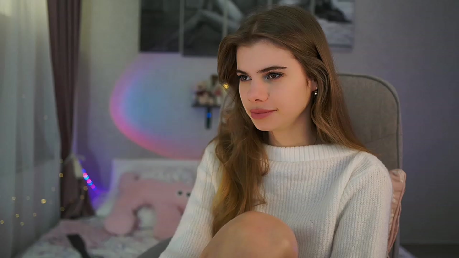 Gallery image thumbnail from RileyReid_18's myfreecams stream on, 03/10/2024, 15:24 image 3 of 20