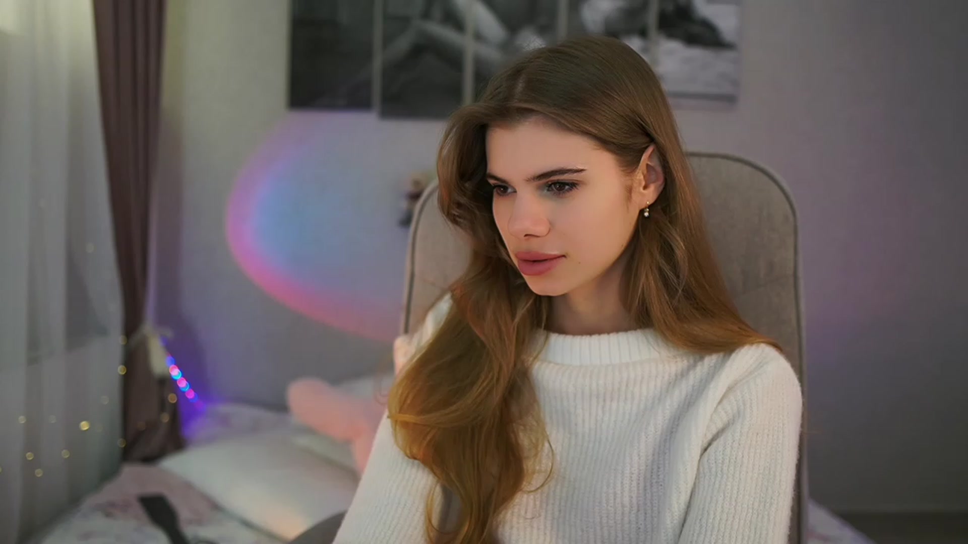 Gallery image thumbnail from RileyReid_18's myfreecams stream on, 03/10/2024, 15:24 image 10 of 20