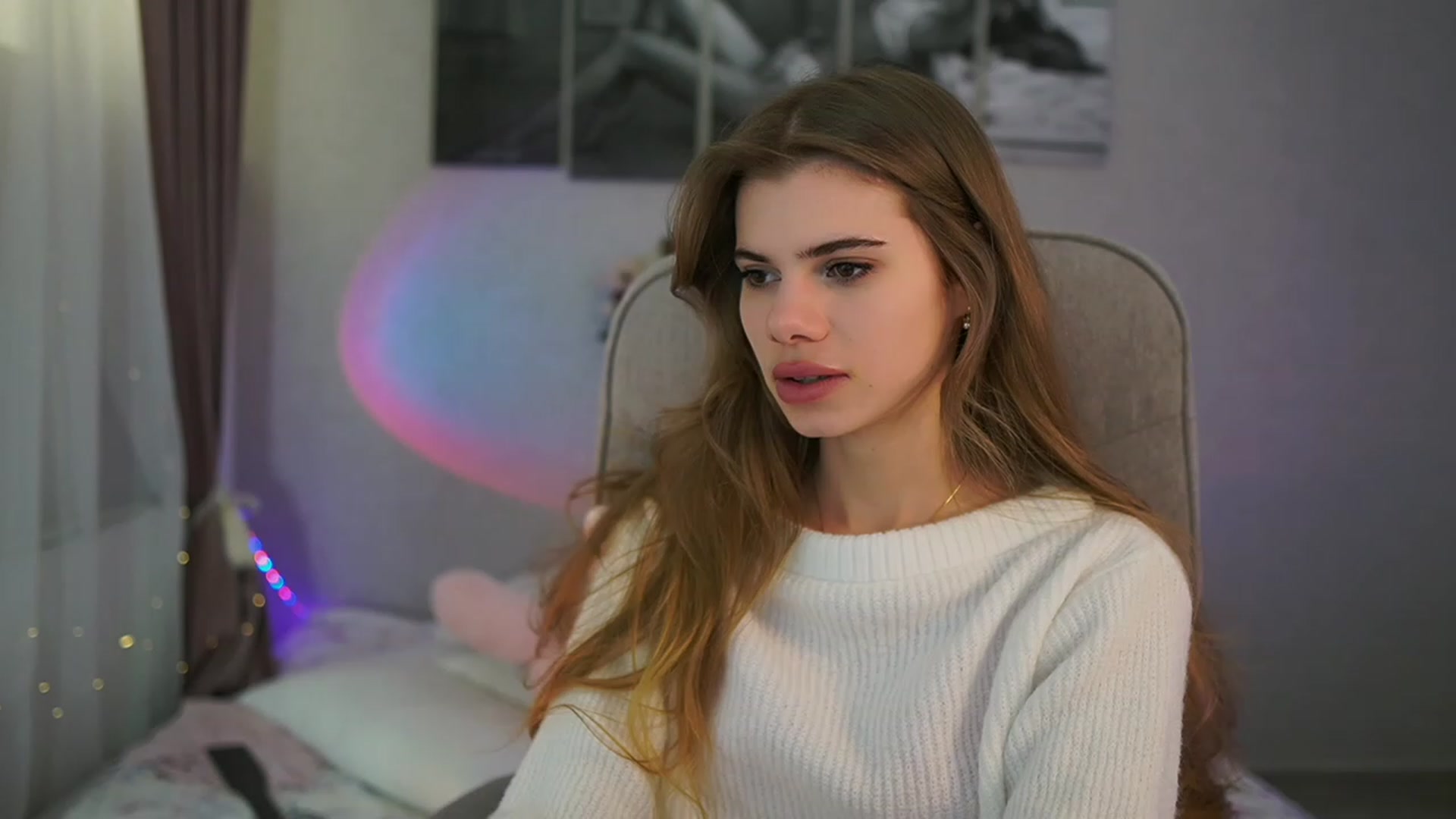Gallery image thumbnail from RileyReid_18's myfreecams stream on, 03/10/2024, 15:24 image 19 of 20