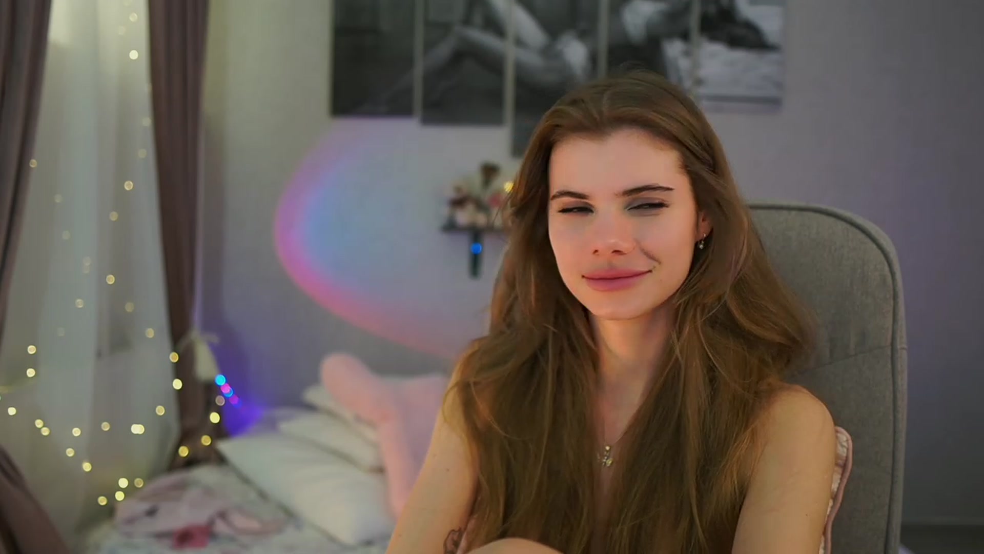 Gallery image thumbnail from RileyReid_18's myfreecams stream on, 03/11/2024, 21:59 image 19 of 20
