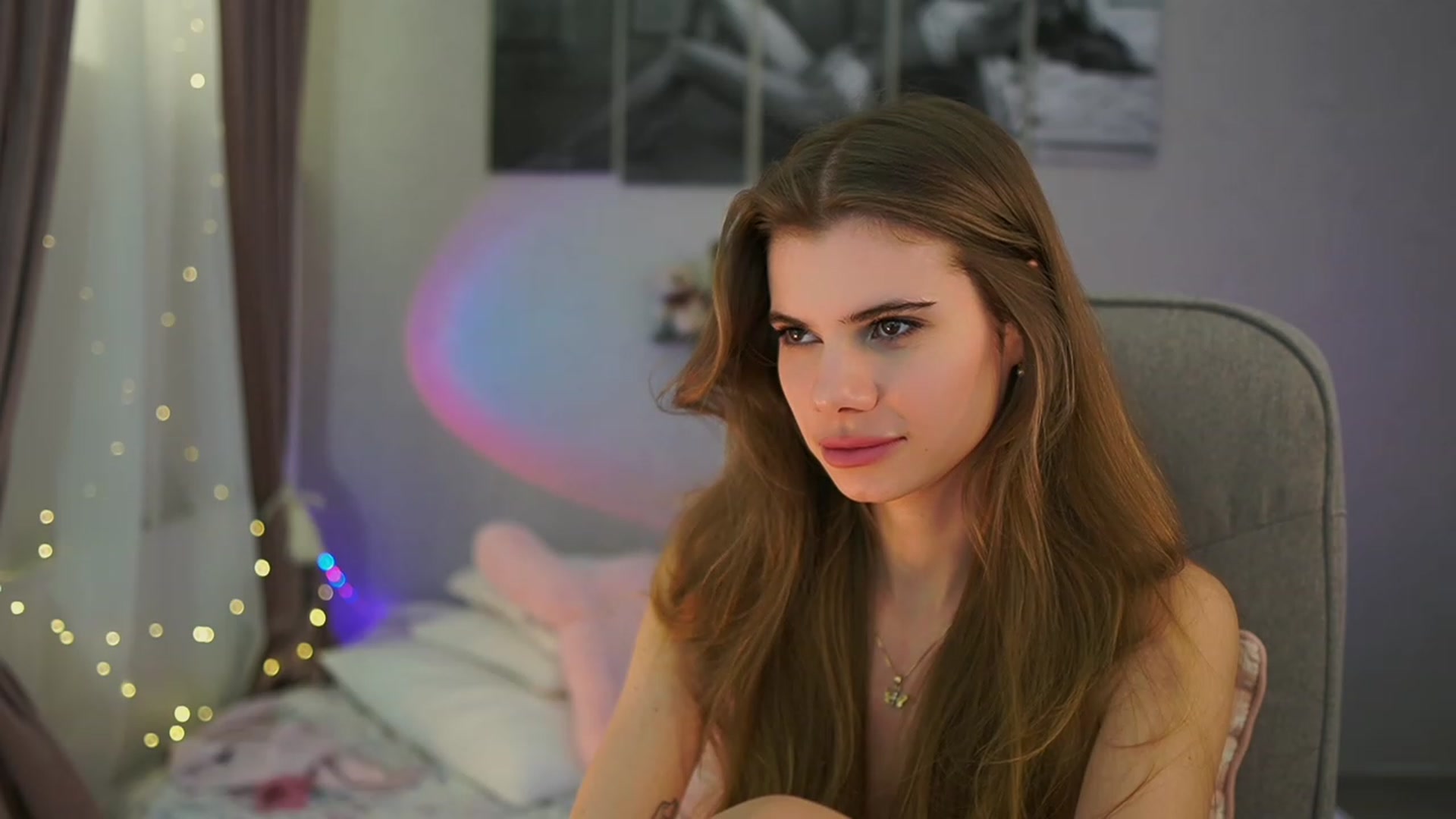 Gallery image thumbnail from RileyReid_18's myfreecams stream on, 03/11/2024, 21:59 image 18 of 20