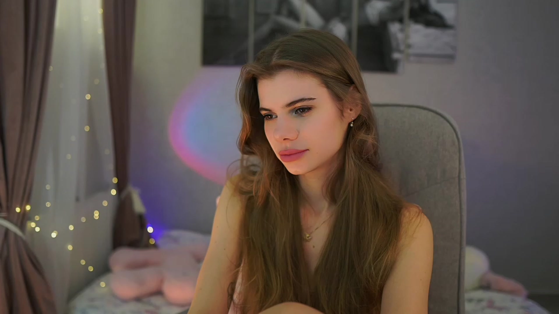 Gallery image thumbnail from RileyReid_18's myfreecams stream on, 03/14/2024, 16:54 image 19 of 20