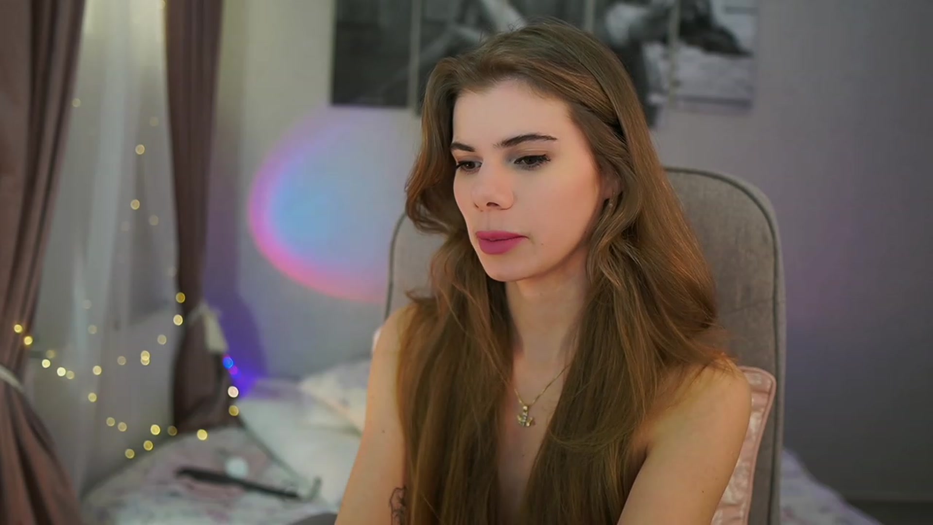 Gallery image thumbnail from RileyReid_18's myfreecams stream on, 03/16/2024, 16:06 image 10 of 20