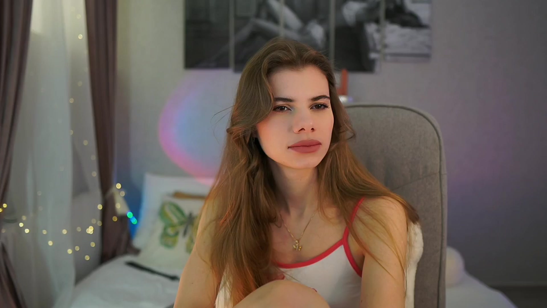 Gallery image thumbnail from RileyReid_18's myfreecams stream on, 03/18/2024, 14:28 image 19 of 20