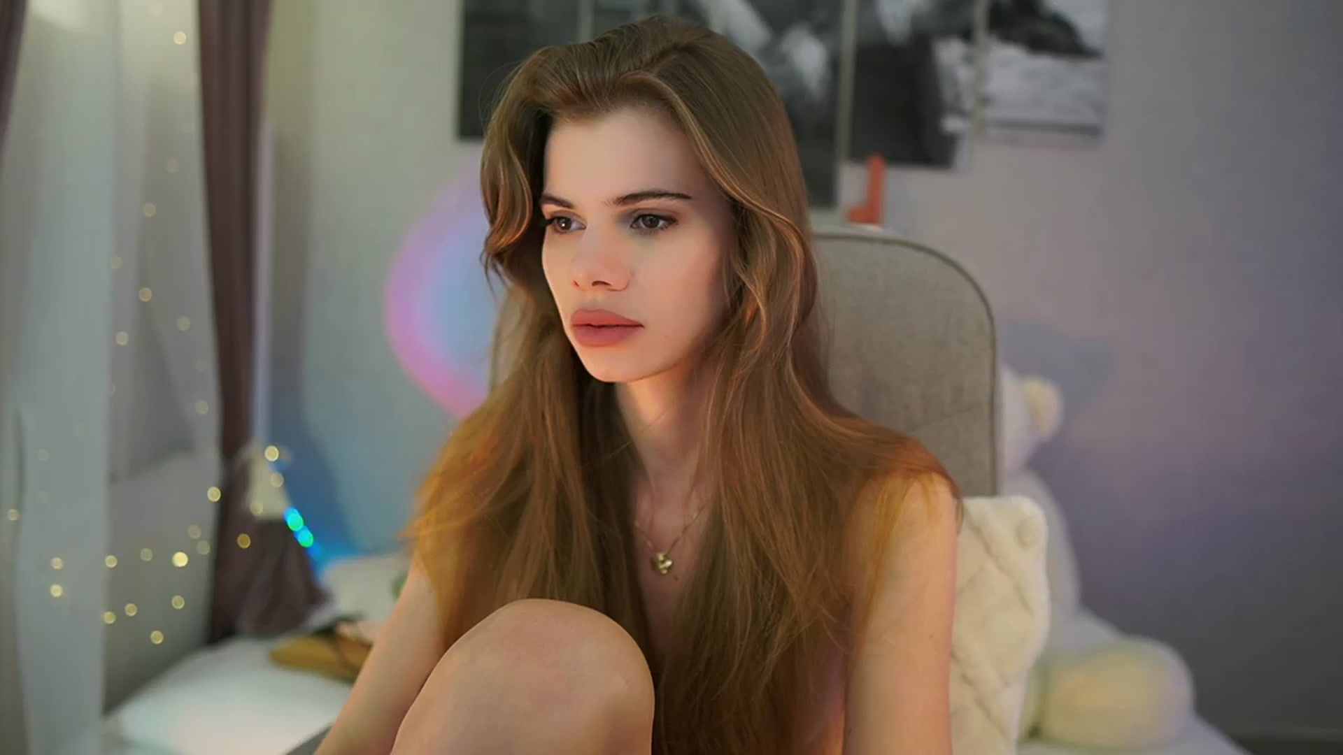 Gallery image thumbnail from RileyReid_18's myfreecams stream on, 03/18/2024, 18:06 image 14 of 20