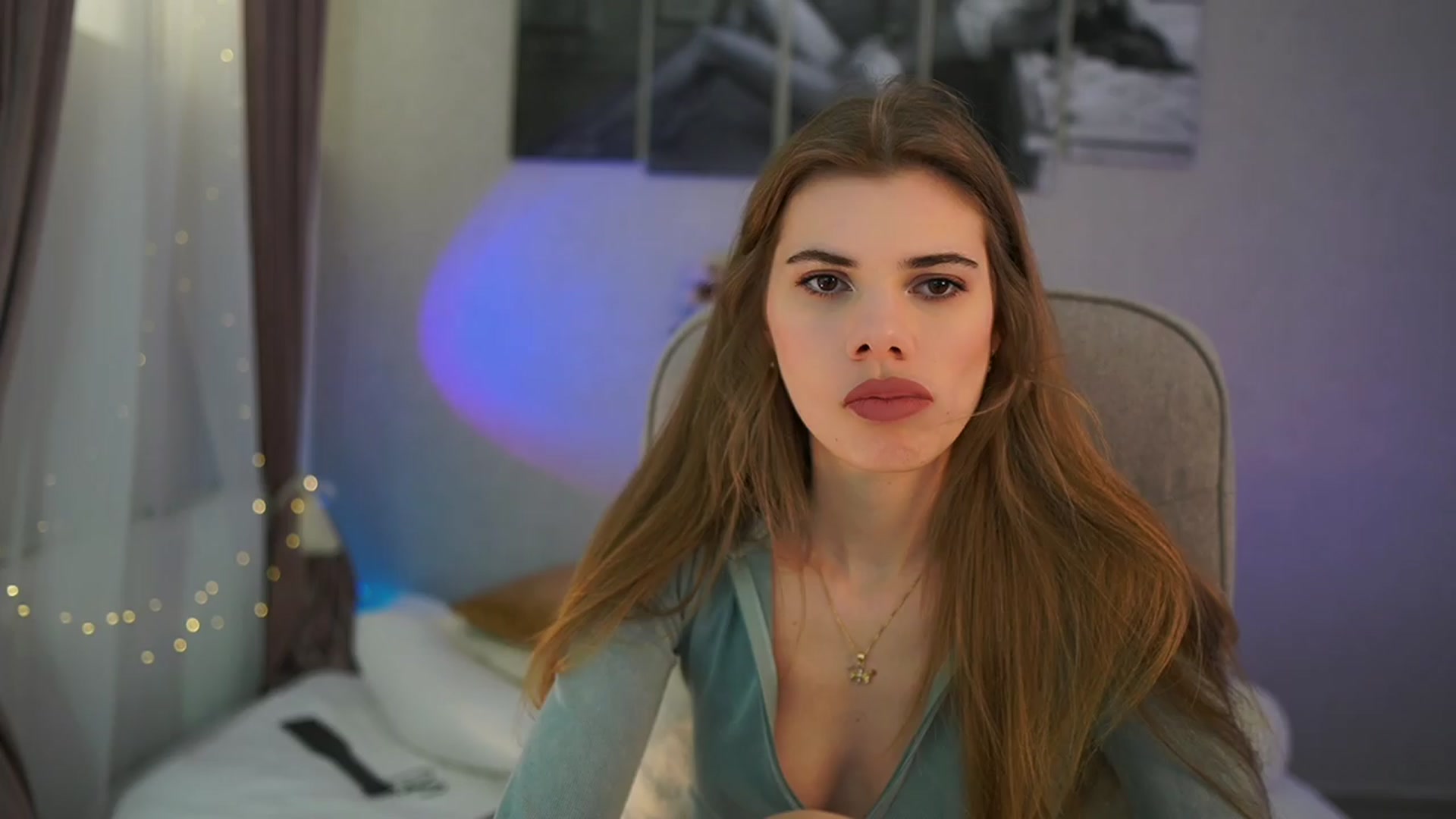 Gallery image thumbnail from RileyReid_18's myfreecams stream on, 03/21/2024, 14:38 image 13 of 20