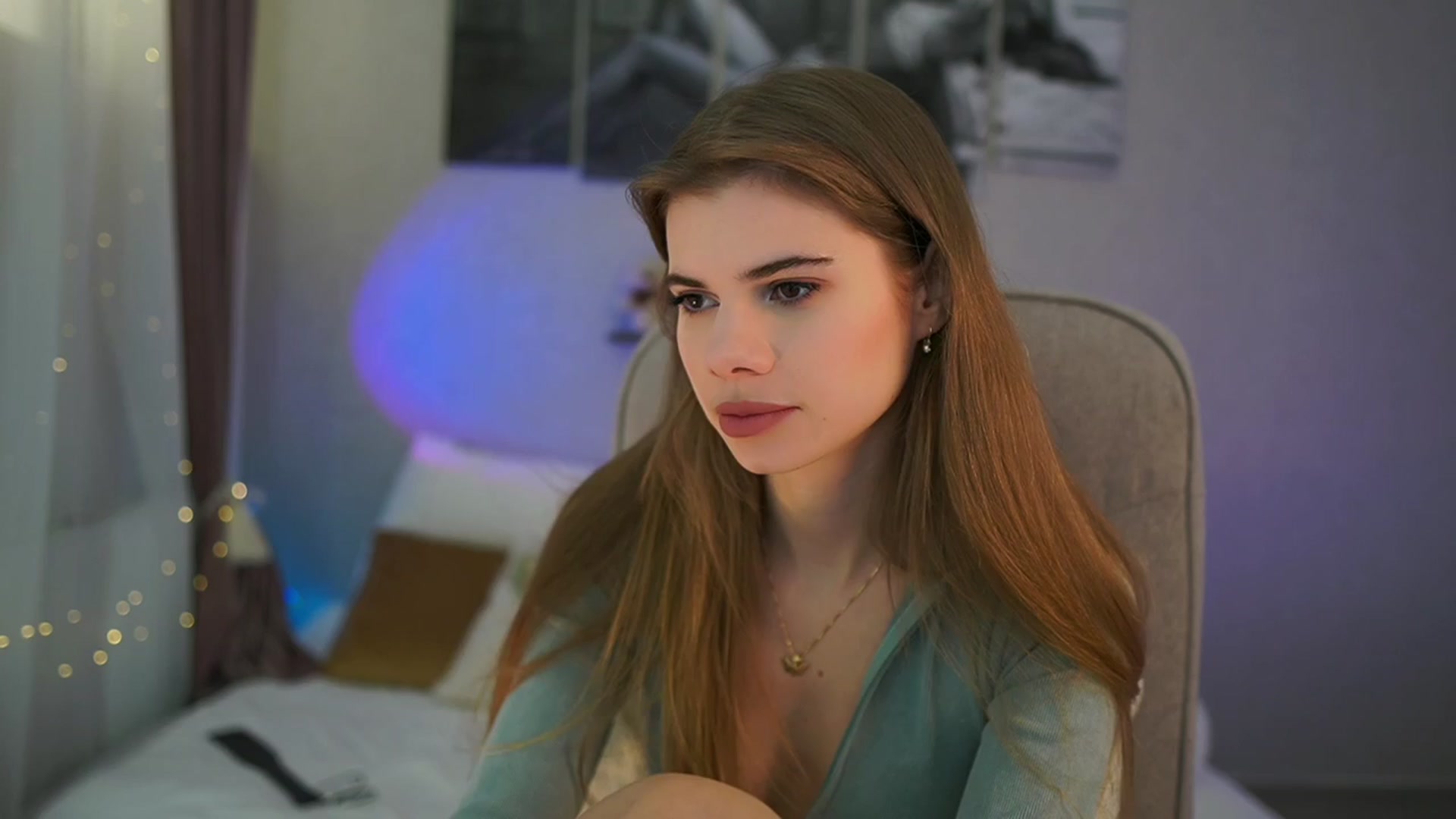 Gallery image thumbnail from RileyReid_18's myfreecams stream on, 03/21/2024, 14:38 image 1 of 20