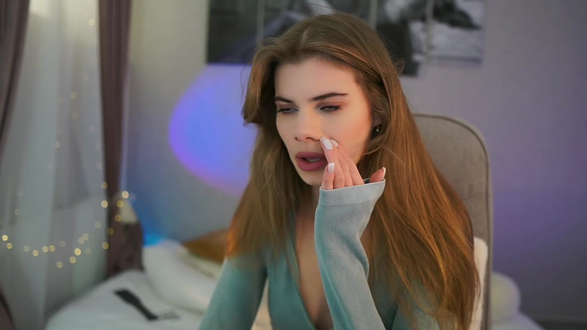 Gallery image thumbnail from RileyReid_18's myfreecams stream on, 03/21/2024, 14:38 image 11 of 20