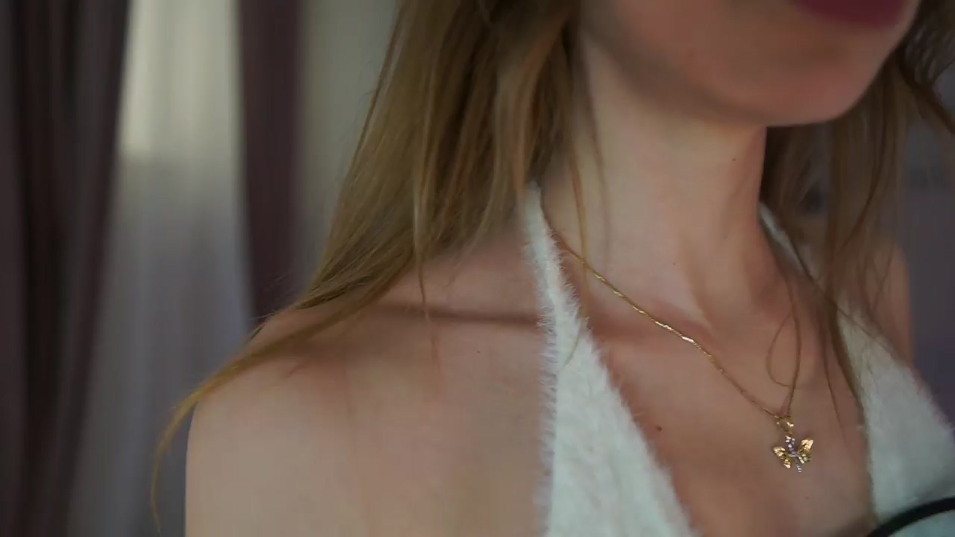 Gallery image thumbnail from RileyReid_18's myfreecams stream on, 03/31/2024, 19:40 image 8 of 20