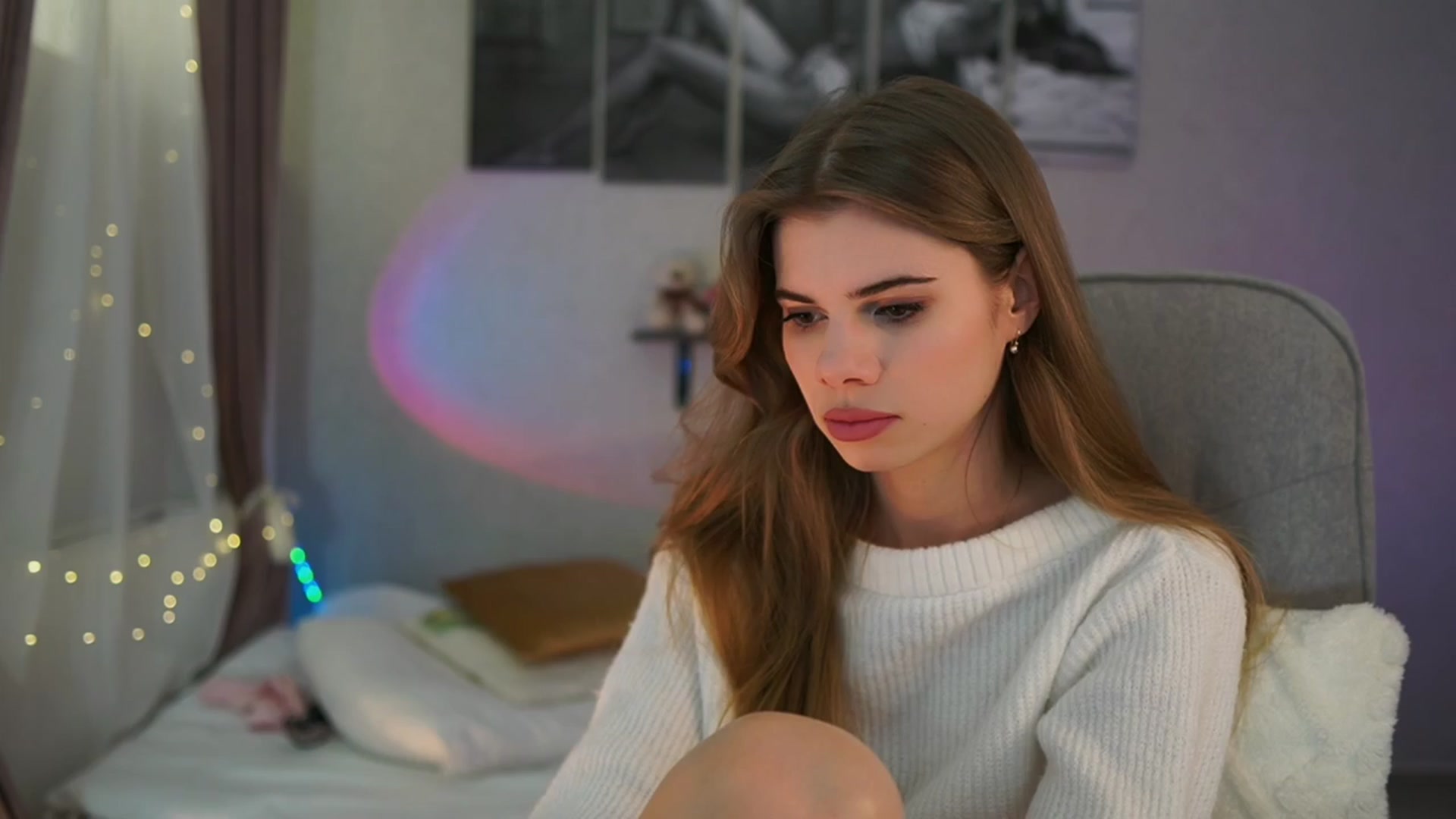Gallery image thumbnail from RileyReid_18's myfreecams stream on, 04/03/2024, 19:16 image 16 of 20