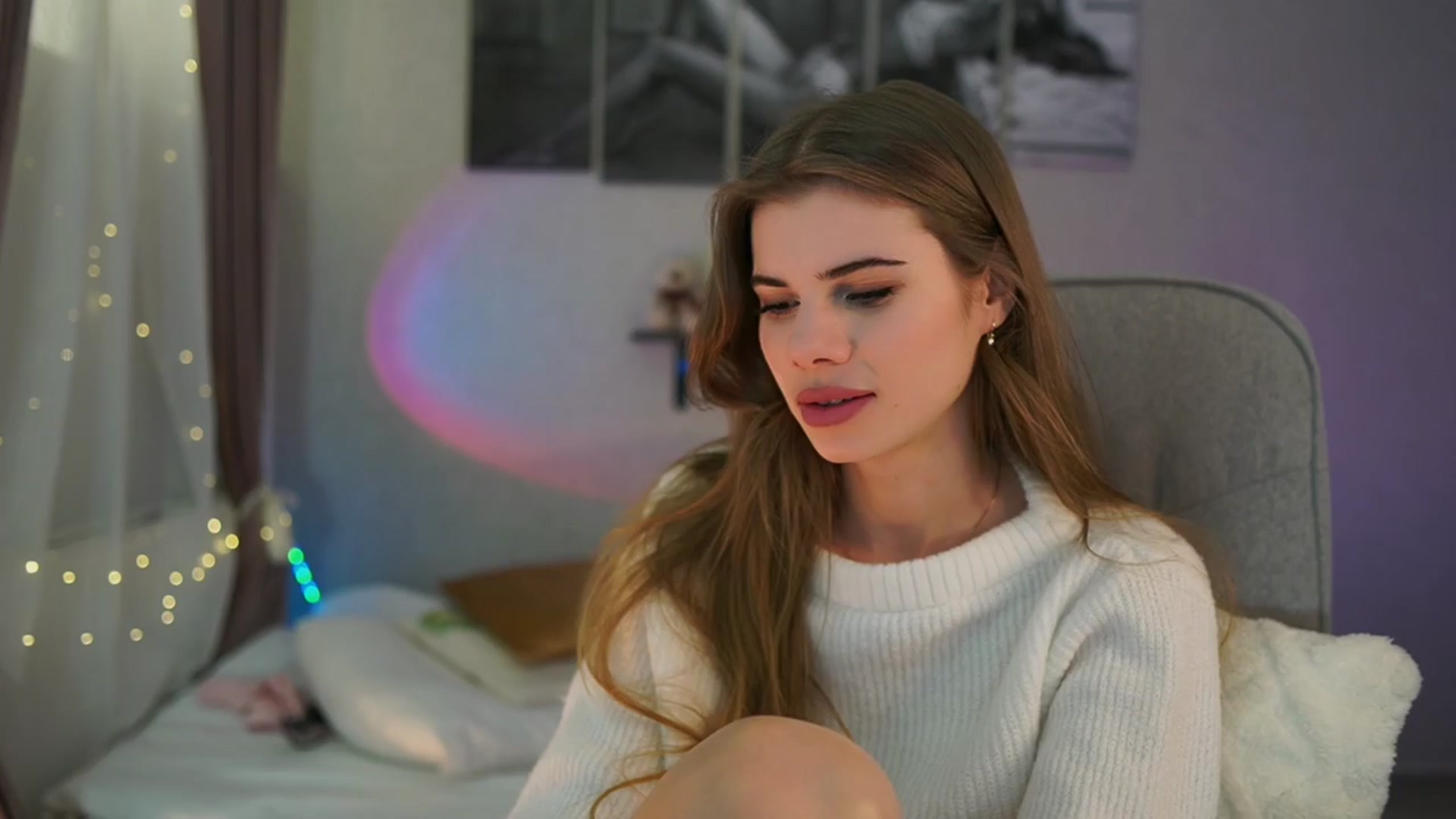 Gallery image thumbnail from RileyReid_18's myfreecams stream on, 04/03/2024, 19:16 image 20 of 20