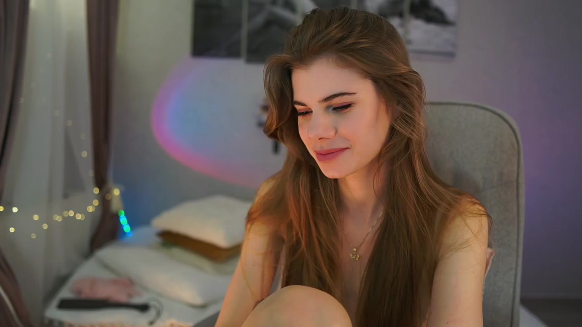 Gallery image thumbnail from RileyReid_18's myfreecams stream on, 04/07/2024, 22:20 image 12 of 20