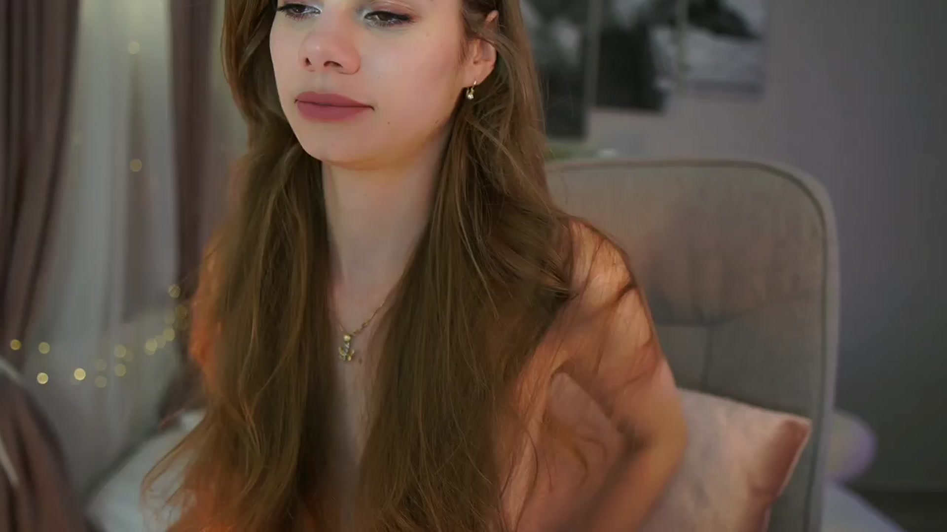 Gallery image thumbnail from RileyReid_18's myfreecams stream on, 04/10/2024, 17:58 image 18 of 20
