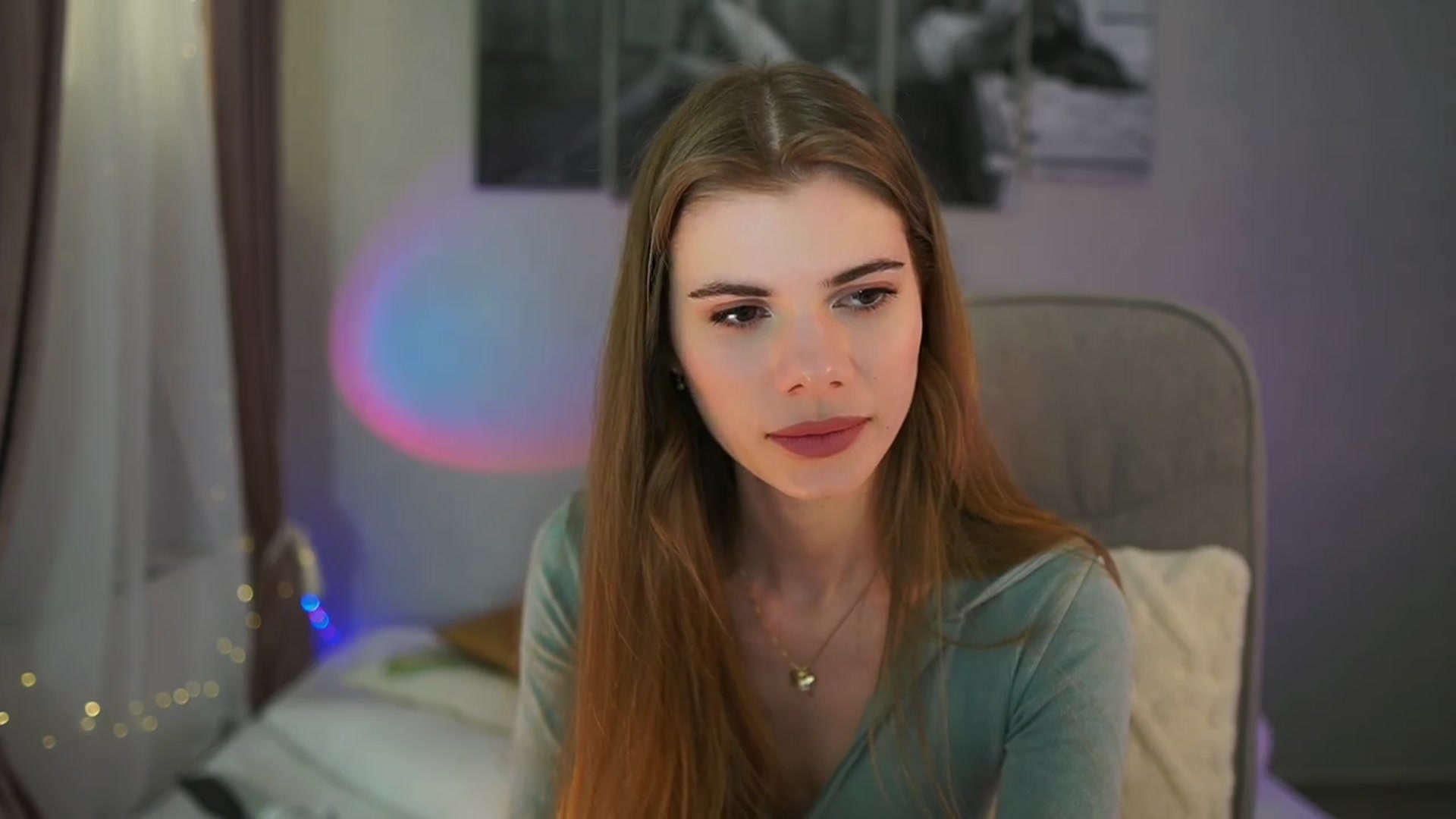 Gallery image thumbnail from RileyReid_18's myfreecams stream on, 04/12/2024, 15:17 image 19 of 20