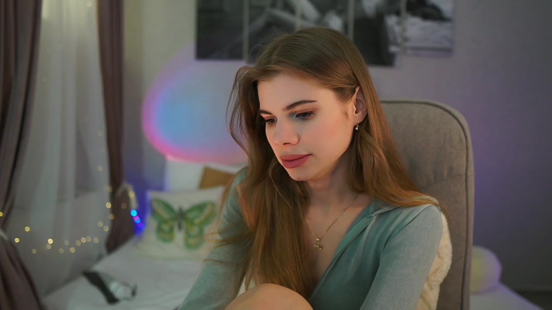 Gallery image thumbnail from RileyReid_18's myfreecams stream on, 04/12/2024, 15:17 image 3 of 20