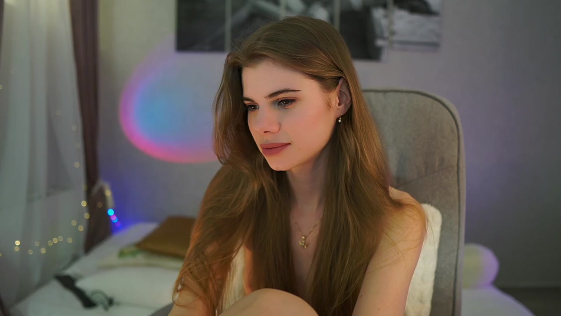 Gallery image thumbnail from RileyReid_18's myfreecams stream on, 04/12/2024, 17:40 image 3 of 20