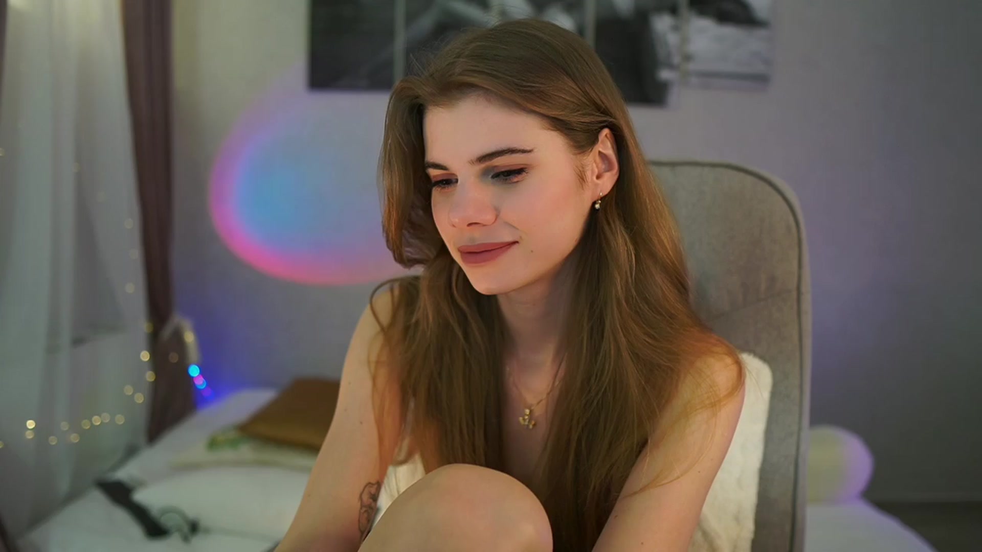 Gallery image thumbnail from RileyReid_18's myfreecams stream on, 04/12/2024, 17:40 image 2 of 20