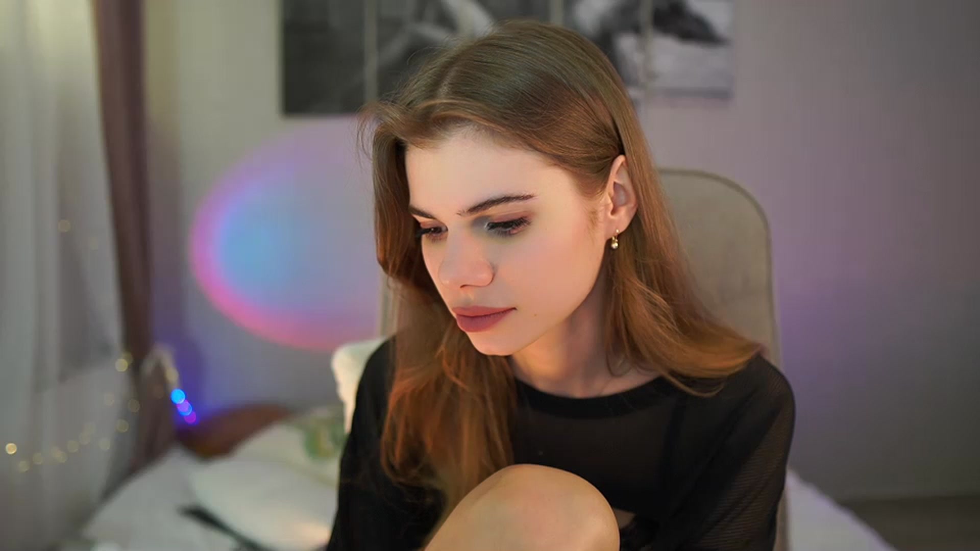 Gallery image thumbnail from RileyReid_18's myfreecams stream on, 04/15/2024, 17:44 image 3 of 20