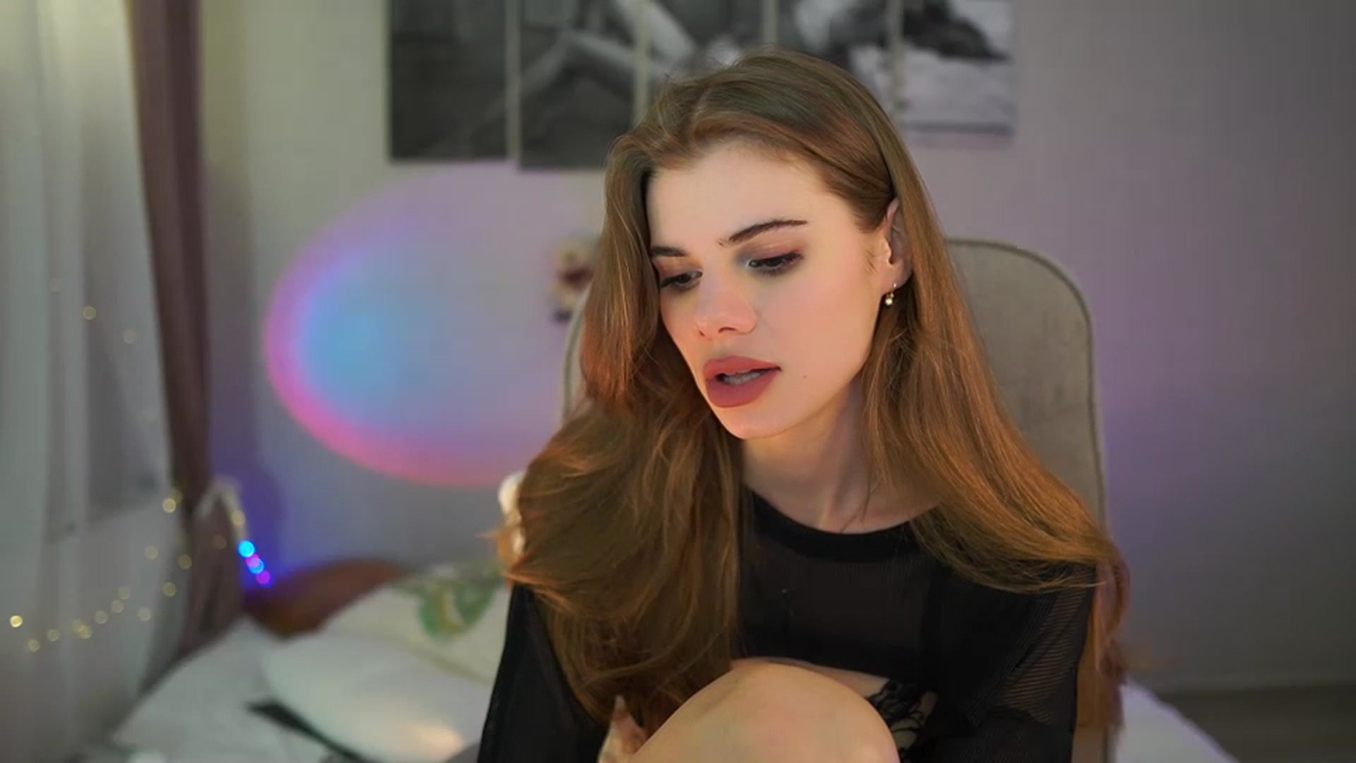 Gallery image thumbnail from RileyReid_18's myfreecams stream on, 04/15/2024, 17:44 image 4 of 20