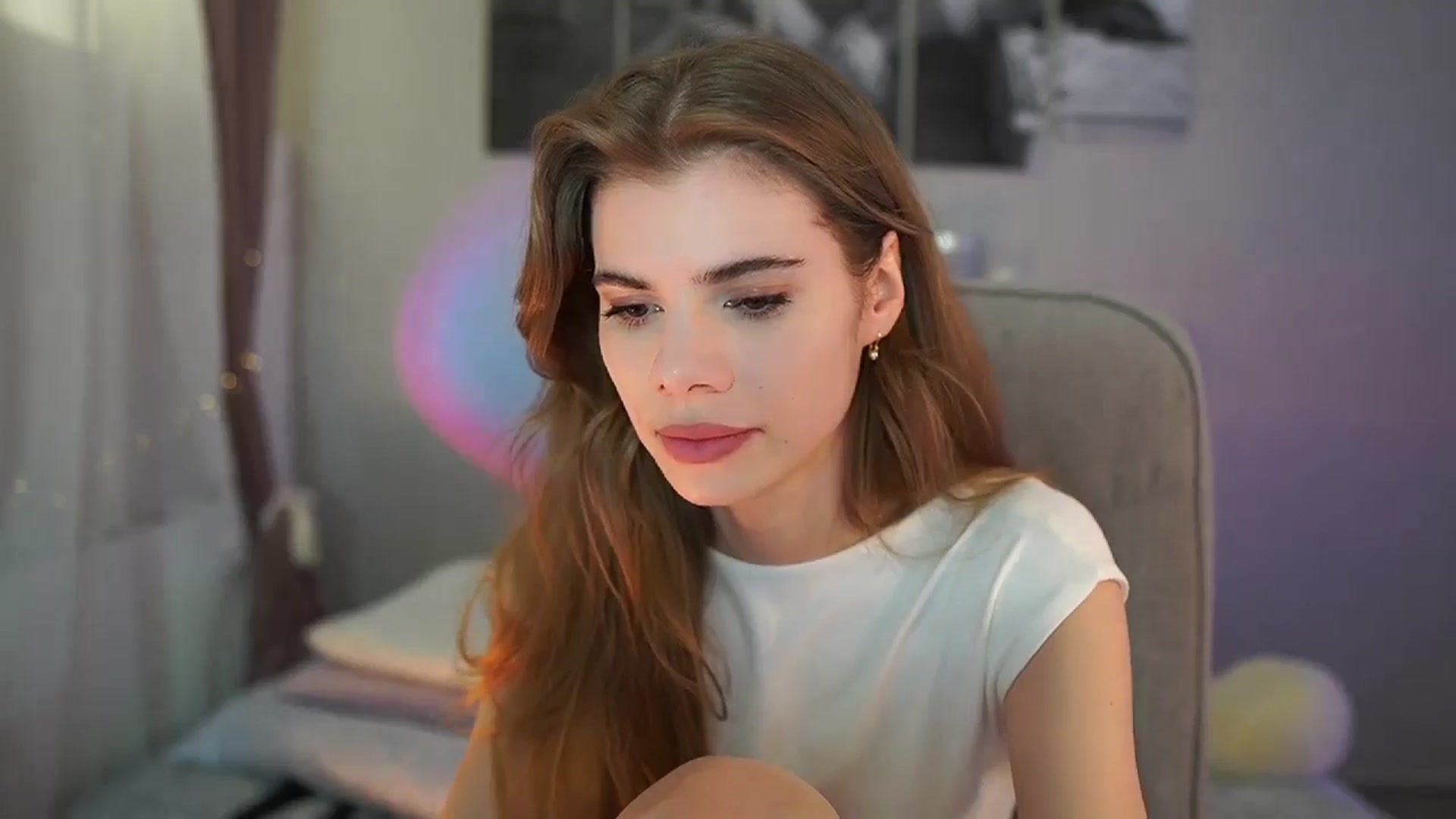 Gallery image thumbnail from RileyReid_18's myfreecams stream on, 05/10/2024, 09:51 image 7 of 20