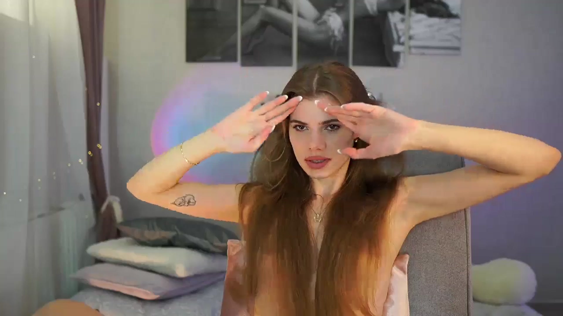 Gallery image thumbnail from RileyReid_18's myfreecams stream on, 05/10/2024, 12:56 image 12 of 20