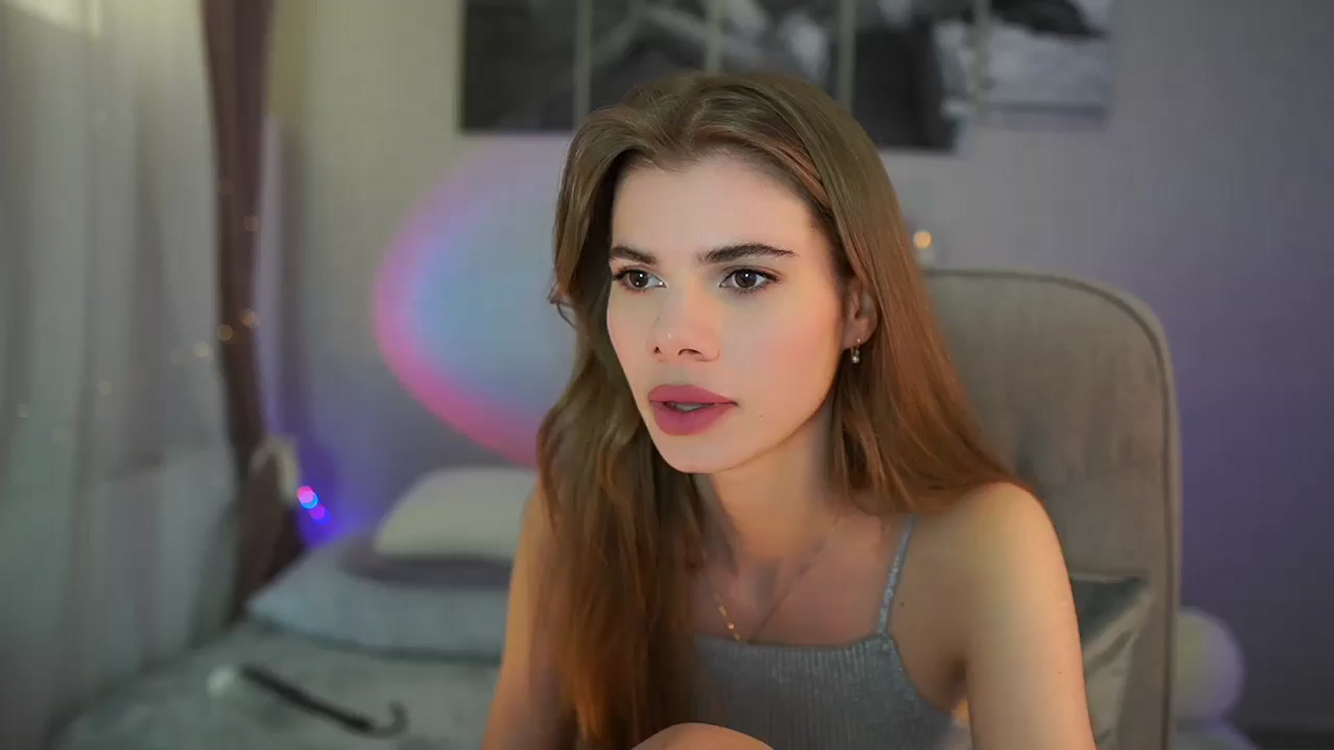 Gallery image thumbnail from RileyReid_18's myfreecams stream on, 05/11/2024, 14:24 image 6 of 20
