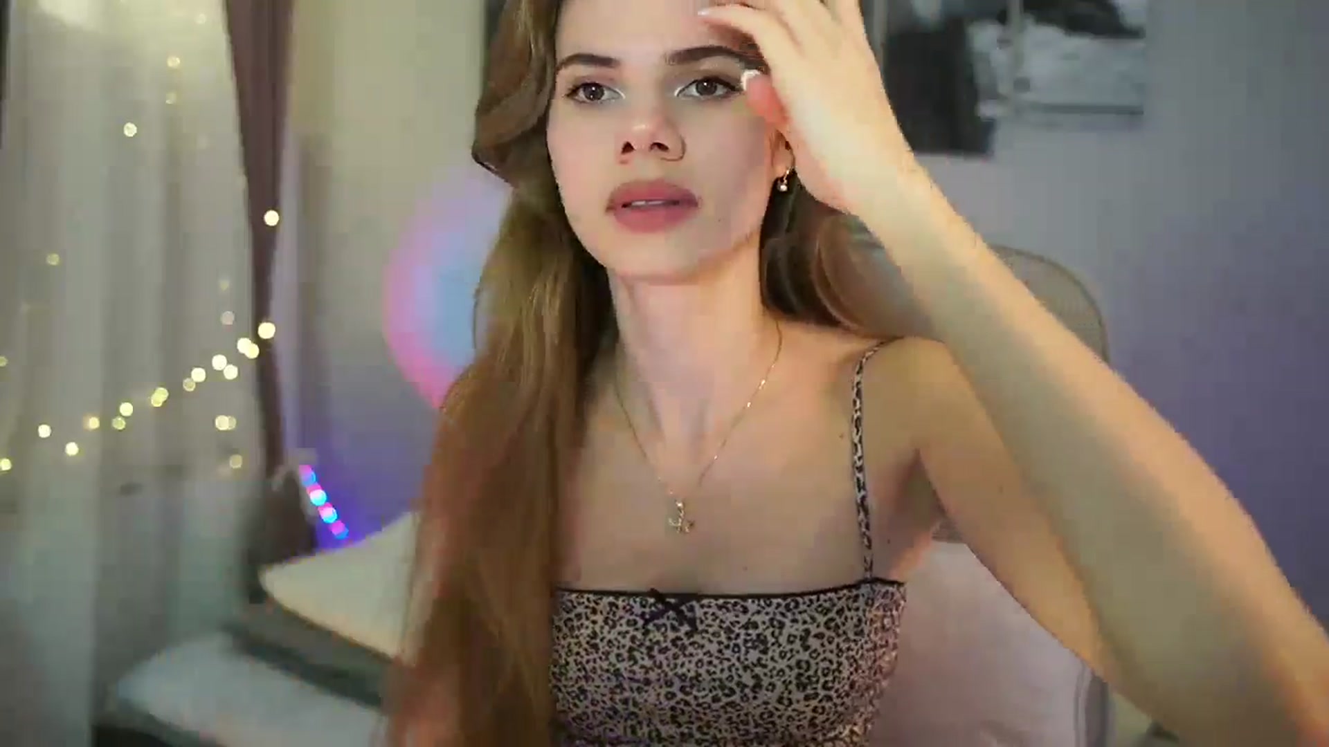 Gallery image thumbnail from RileyReid_18's myfreecams stream on, 05/21/2024, 11:58 image 20 of 20