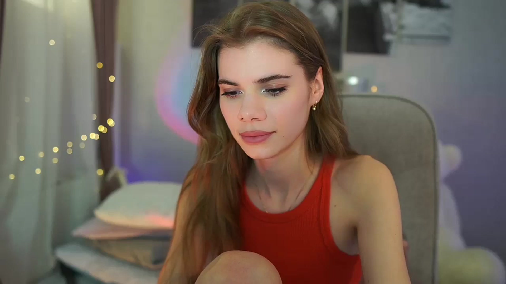 Gallery image thumbnail from RileyReid_18's myfreecams stream on, 05/23/2024, 17:02 image 18 of 20