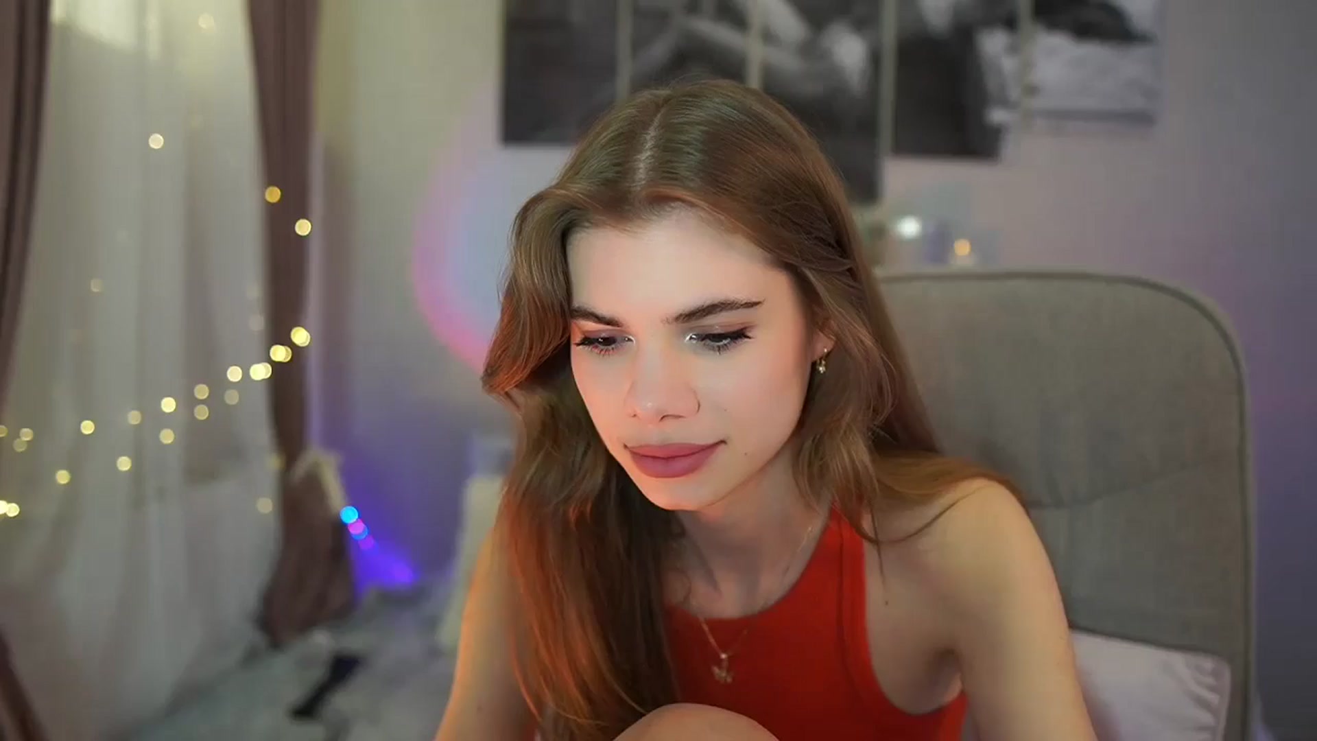 Gallery image thumbnail from RileyReid_18's myfreecams stream on, 05/23/2024, 17:02 image 1 of 20