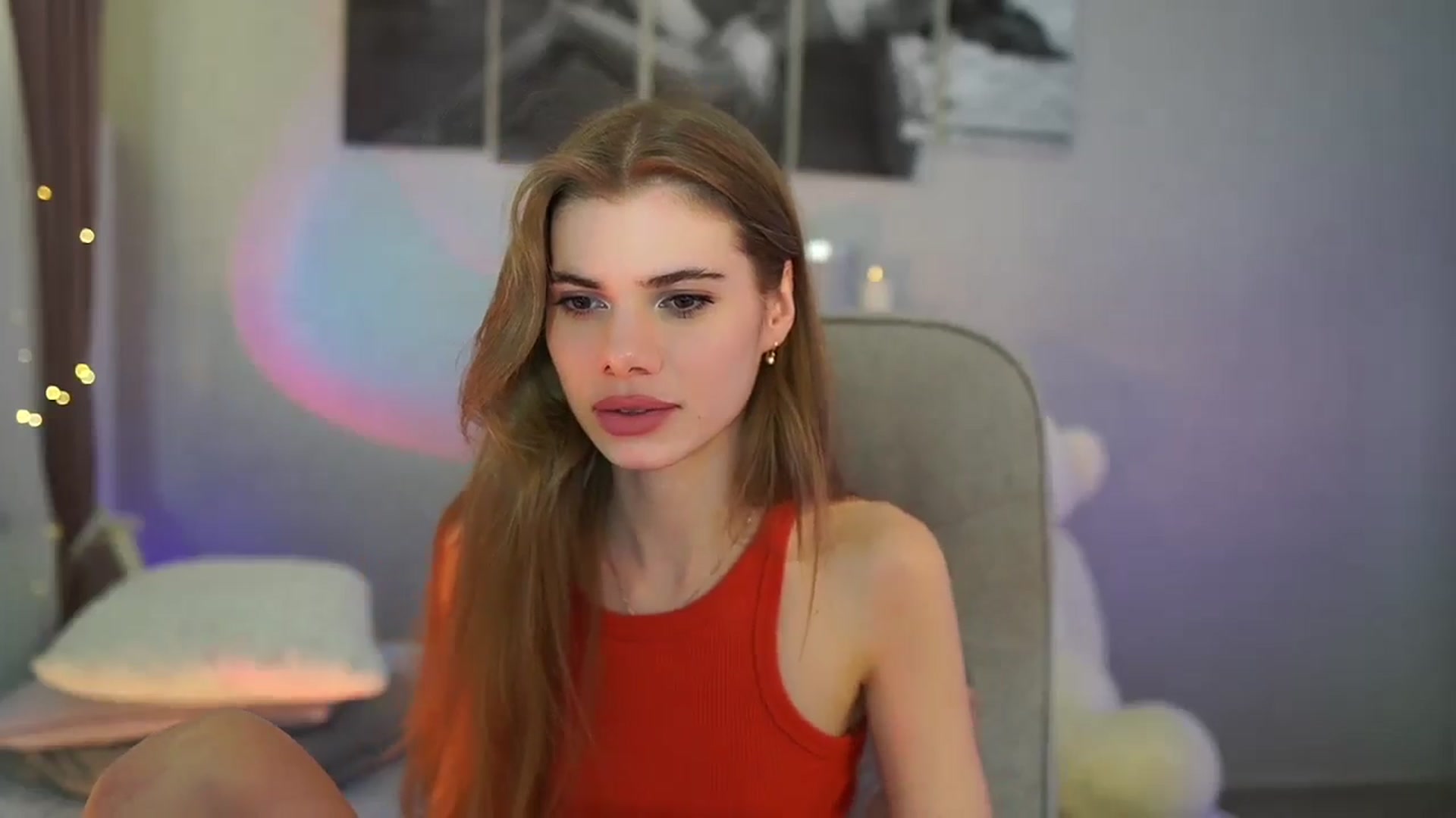 Gallery image thumbnail from RileyReid_18's myfreecams stream on, 05/23/2024, 17:53 image 16 of 20