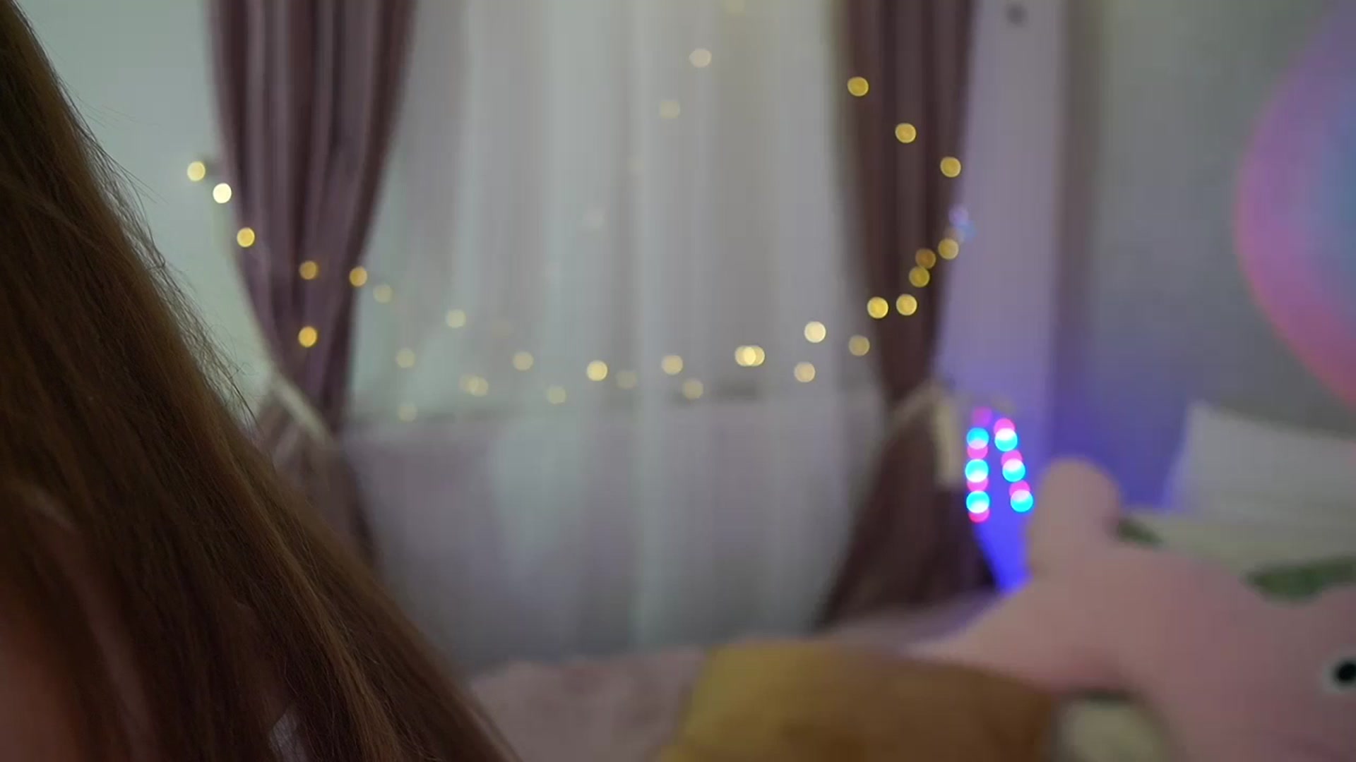 Gallery image thumbnail from RileyReid_18's myfreecams stream on, 05/28/2024, 17:46 image 11 of 20