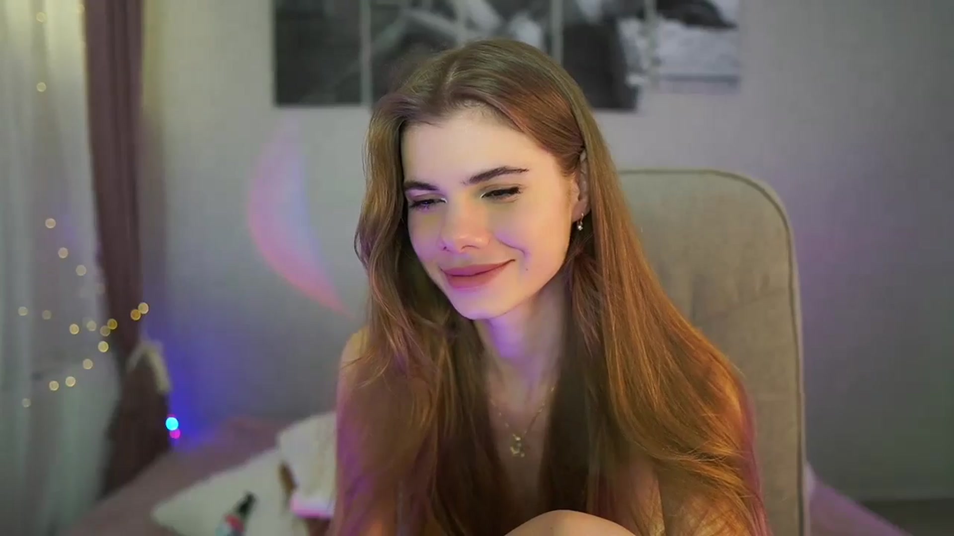 Gallery image thumbnail from RileyReid_18's myfreecams stream on, 06/01/2024, 18:11 image 11 of 20