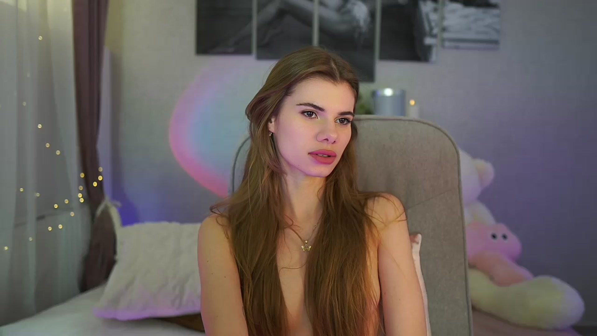 Gallery image thumbnail from RileyReid_18's myfreecams stream on, 06/02/2024, 22:46 image 19 of 20