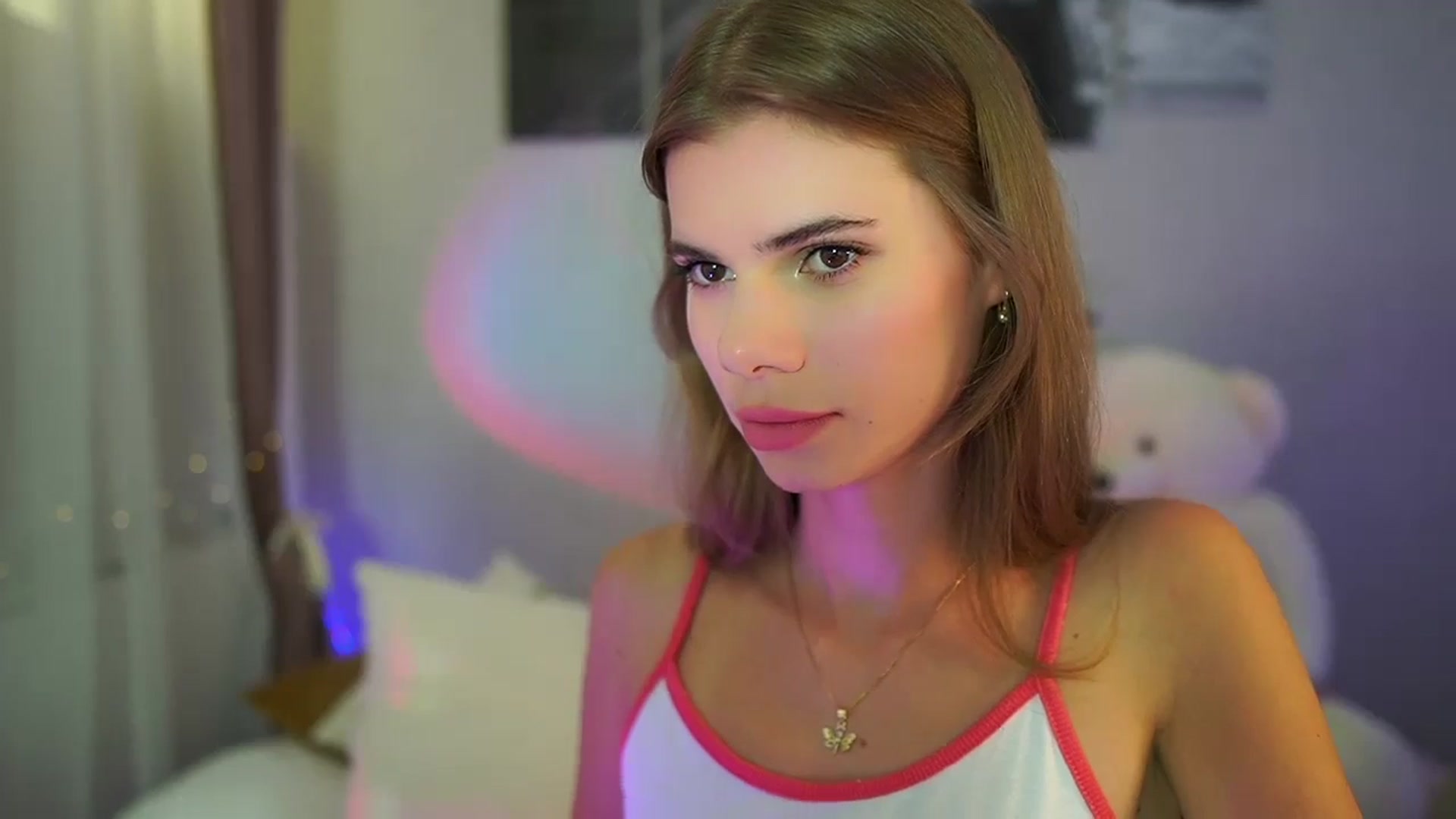 Gallery image thumbnail from RileyReid_18's myfreecams stream on, 07/01/2024, 19:51 image 7 of 20