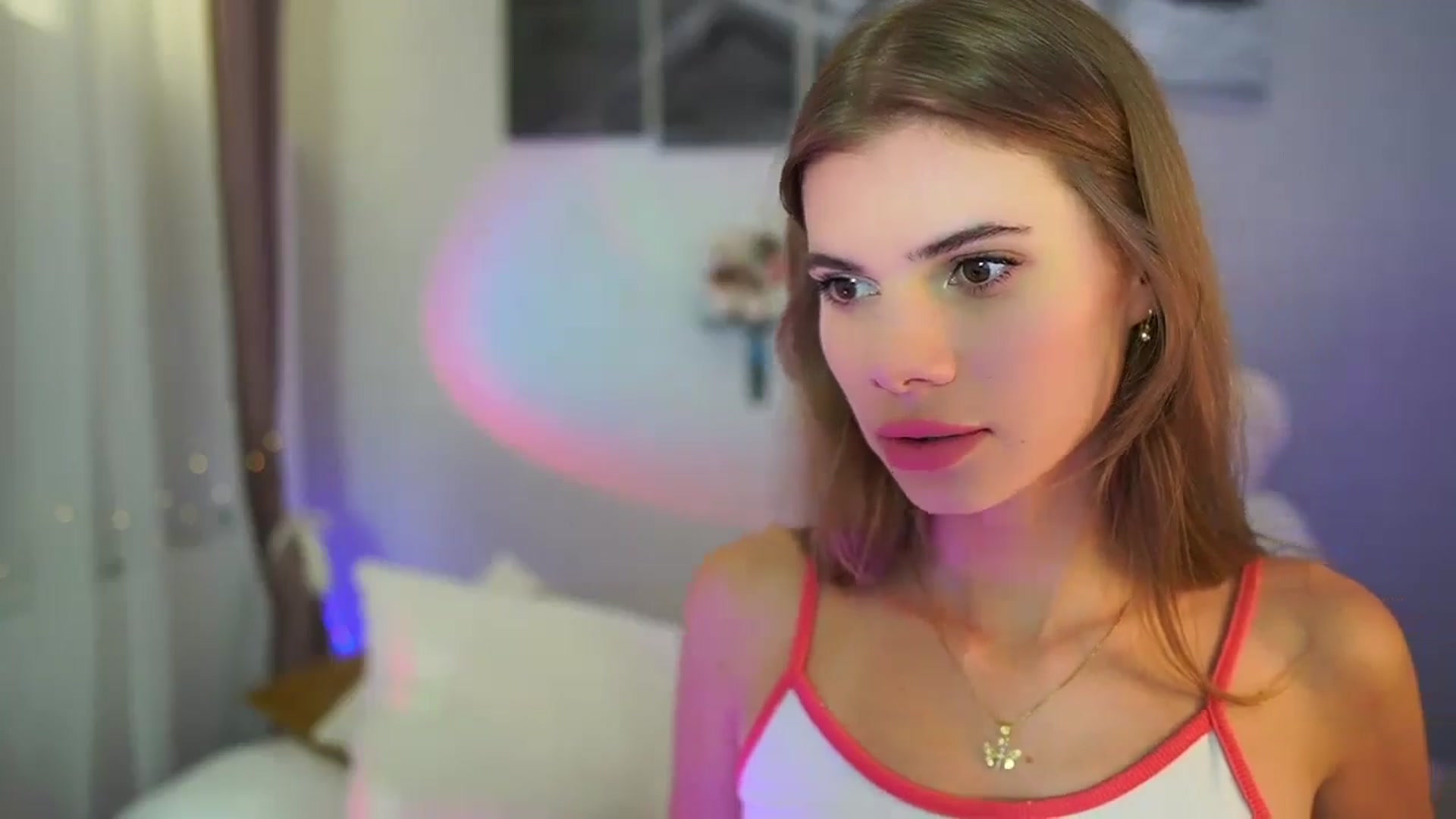 Gallery image thumbnail from RileyReid_18's myfreecams stream on, 07/01/2024, 19:51 image 6 of 20