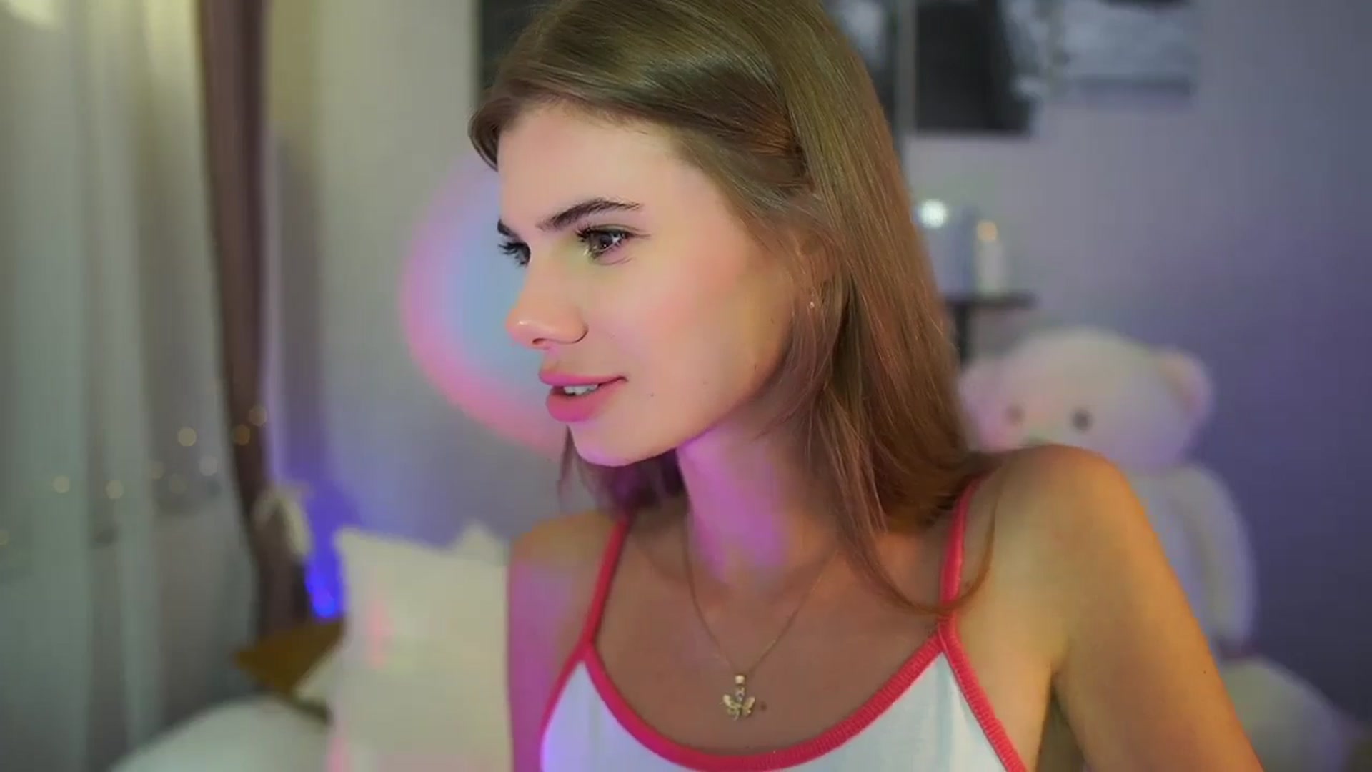 Gallery image thumbnail from RileyReid_18's myfreecams stream on, 07/01/2024, 19:51 image 5 of 20